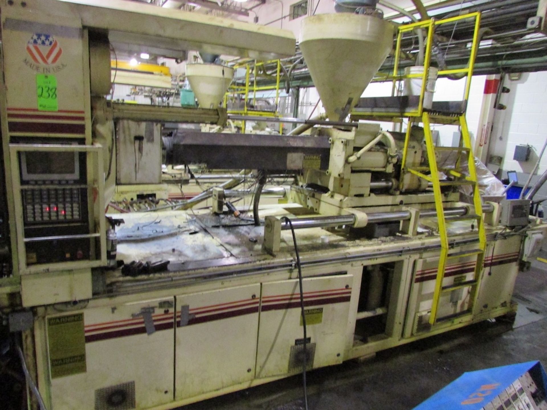 (1) Cincinnati Milacron Model VH600-54 600 Ton Injection Molding Machine - Image 8 of 18