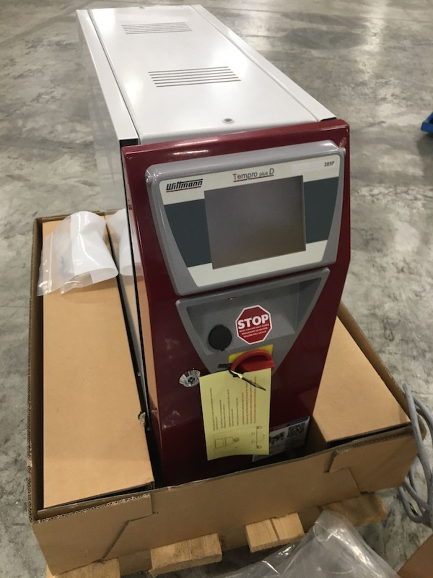 Wittmann Tempro Plus D 285 1.3 HP, 9 kw Heater Thermolator, New in 2017