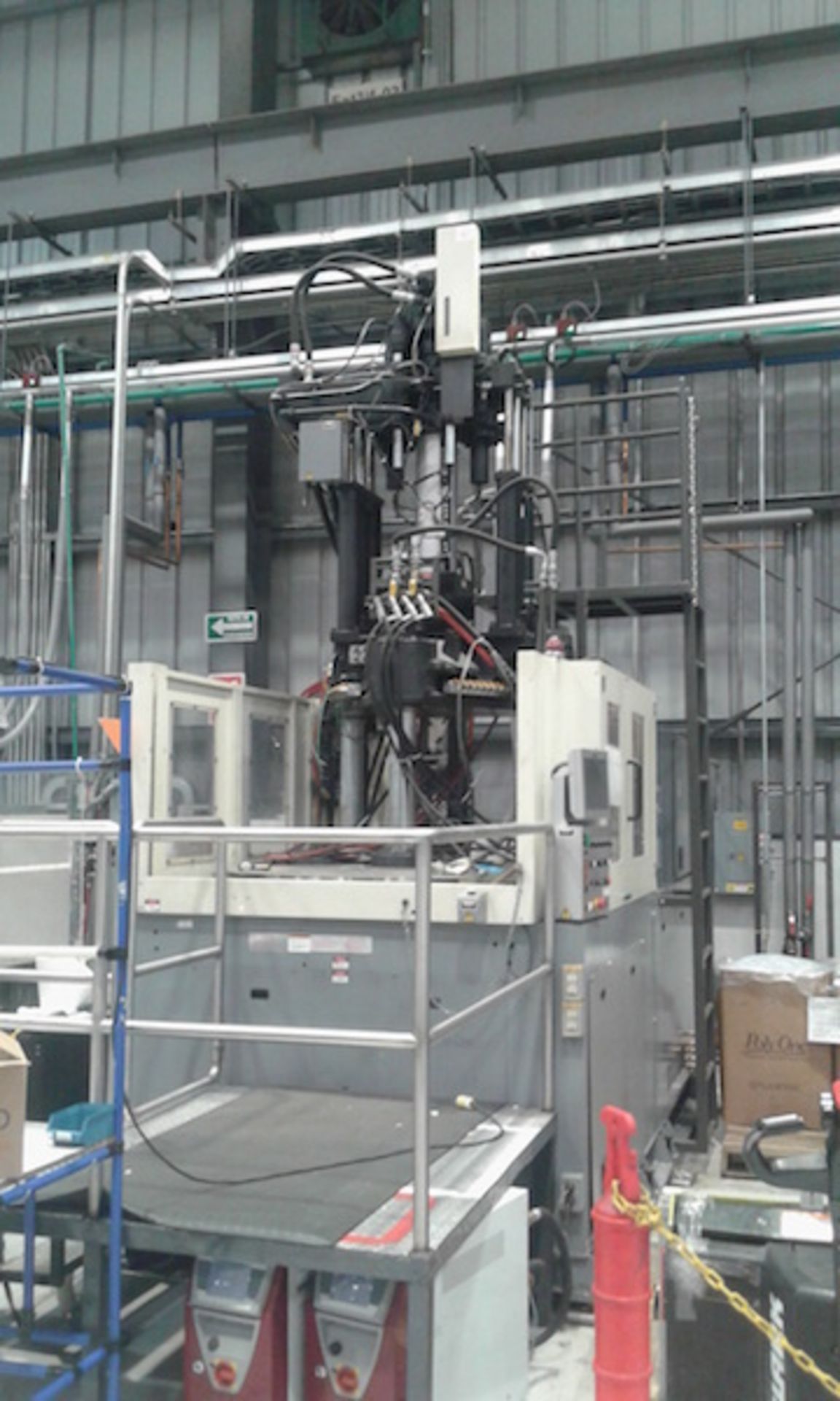 Nissei TNX220R-25V, 242 Ton Vertical/Vertical Injection Molding Machine, New in 2012