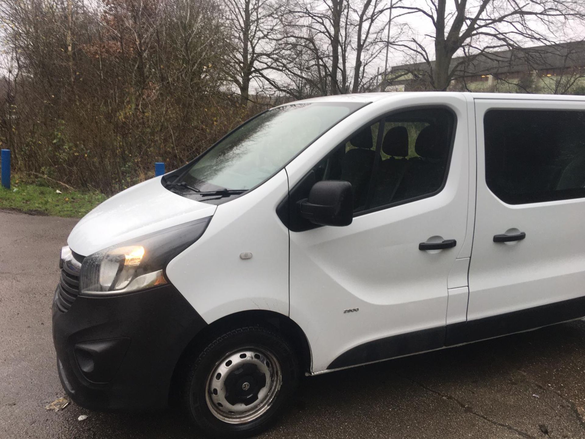 2015/15 REG VAUXHALL VIVARO 2900 CDTI 1.6 DIESEL CREW PANEL VAN, SHOWING 1 FORMER KEEPER *NO VAT* - Image 3 of 25