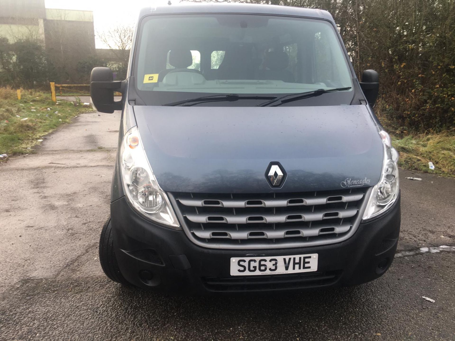 2013/63 REG RENAULT MASTER 2.3 DIESEL DISABLED ACCESS VEHICLE / MINIBUS, SHOWING 2 FORMER KEEPERS - Image 2 of 32