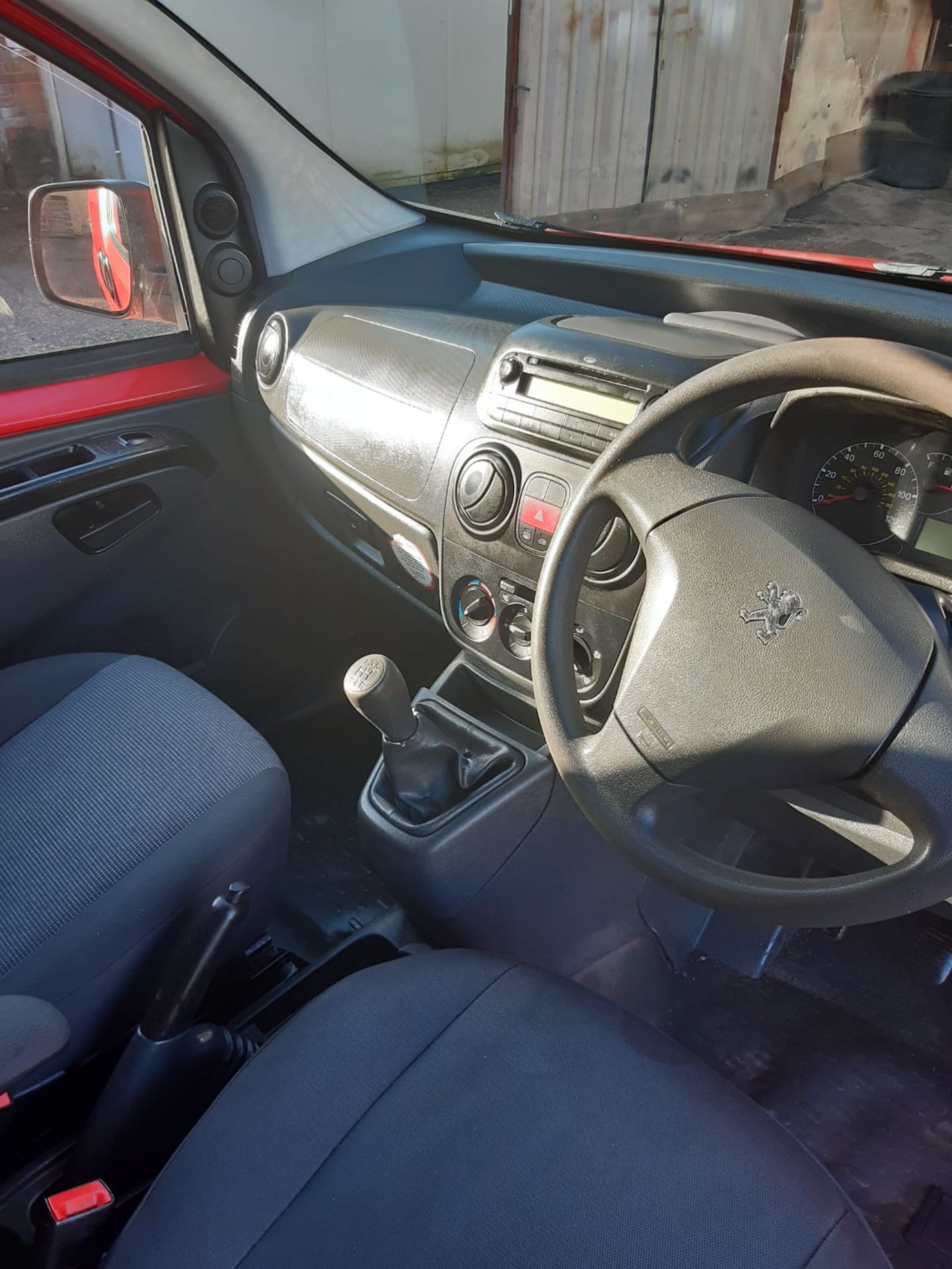 2010/10 REG PEUGEOT BIPPER S HDI 1.4 DIESEL RED PANEL VAN, SHOWING 0 FORMER KEEPERS *PLUS VAT* - Image 6 of 8