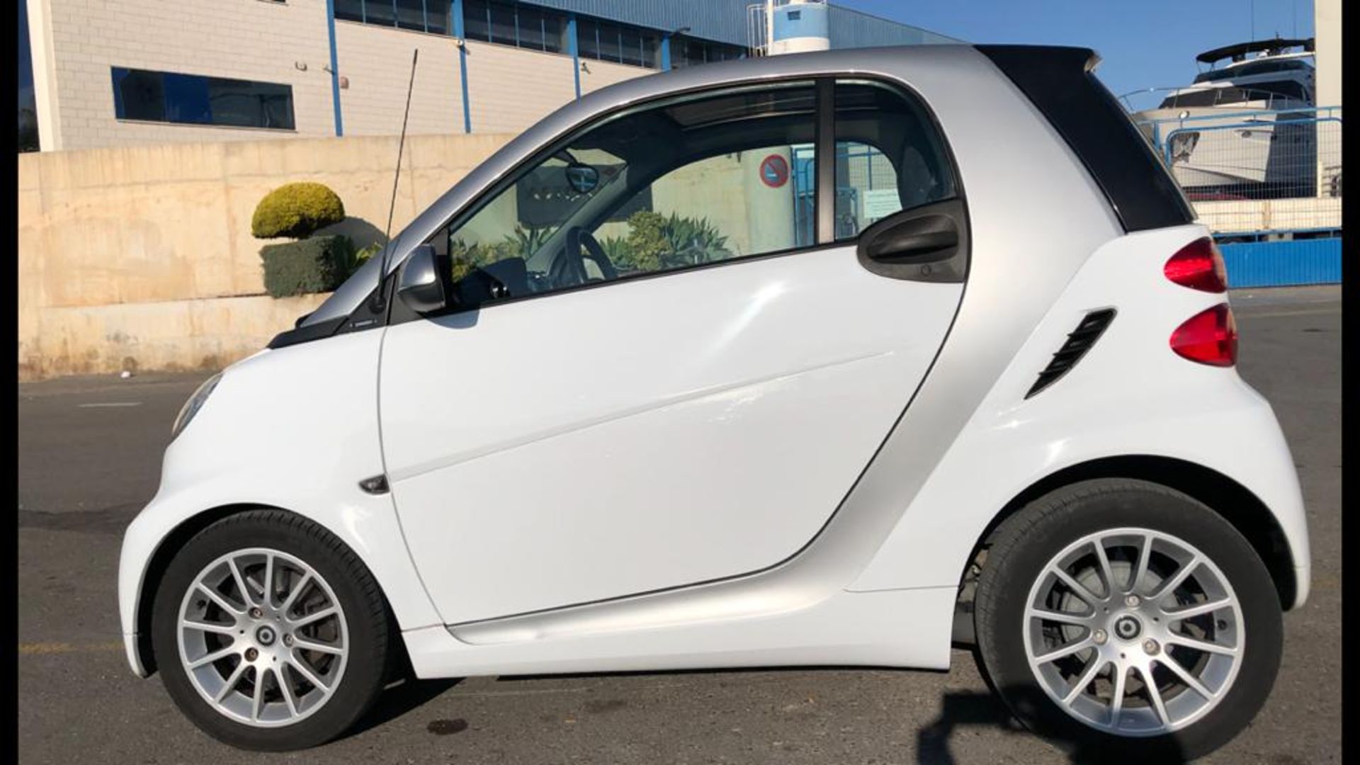 2011 Smart Car lhd Spanish registered - Image 6 of 11