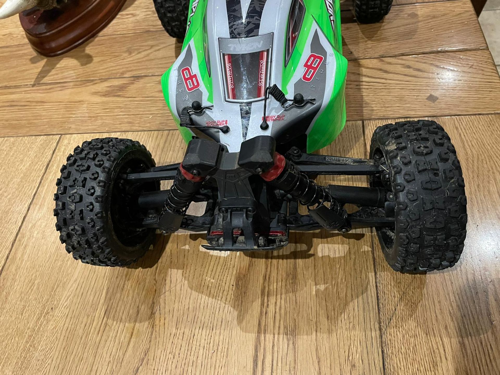 ARRMA TYPHON RC CAR, ALL WORKS, C/W 2 BATTERIES, REMOTE, LIKE NEW BOUGHT 2 WEEKS AGO (BOXED) *NO VAT - Image 10 of 11