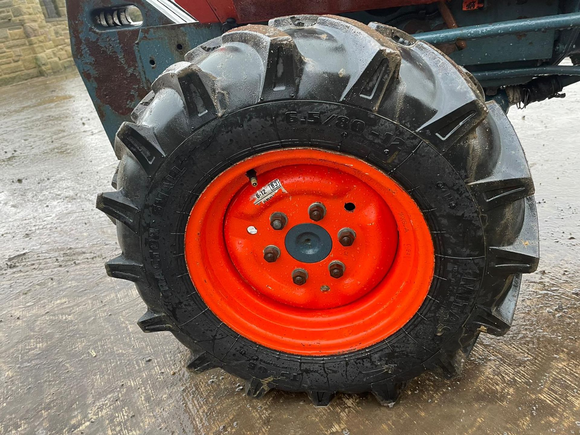 KUBOTA B1550 COMPACT TRACTOR, RUNS AND DRIVES, CLEAN MACHINE, CANOPY, FRONT WEIGHTS *NO VAT* - Image 12 of 12