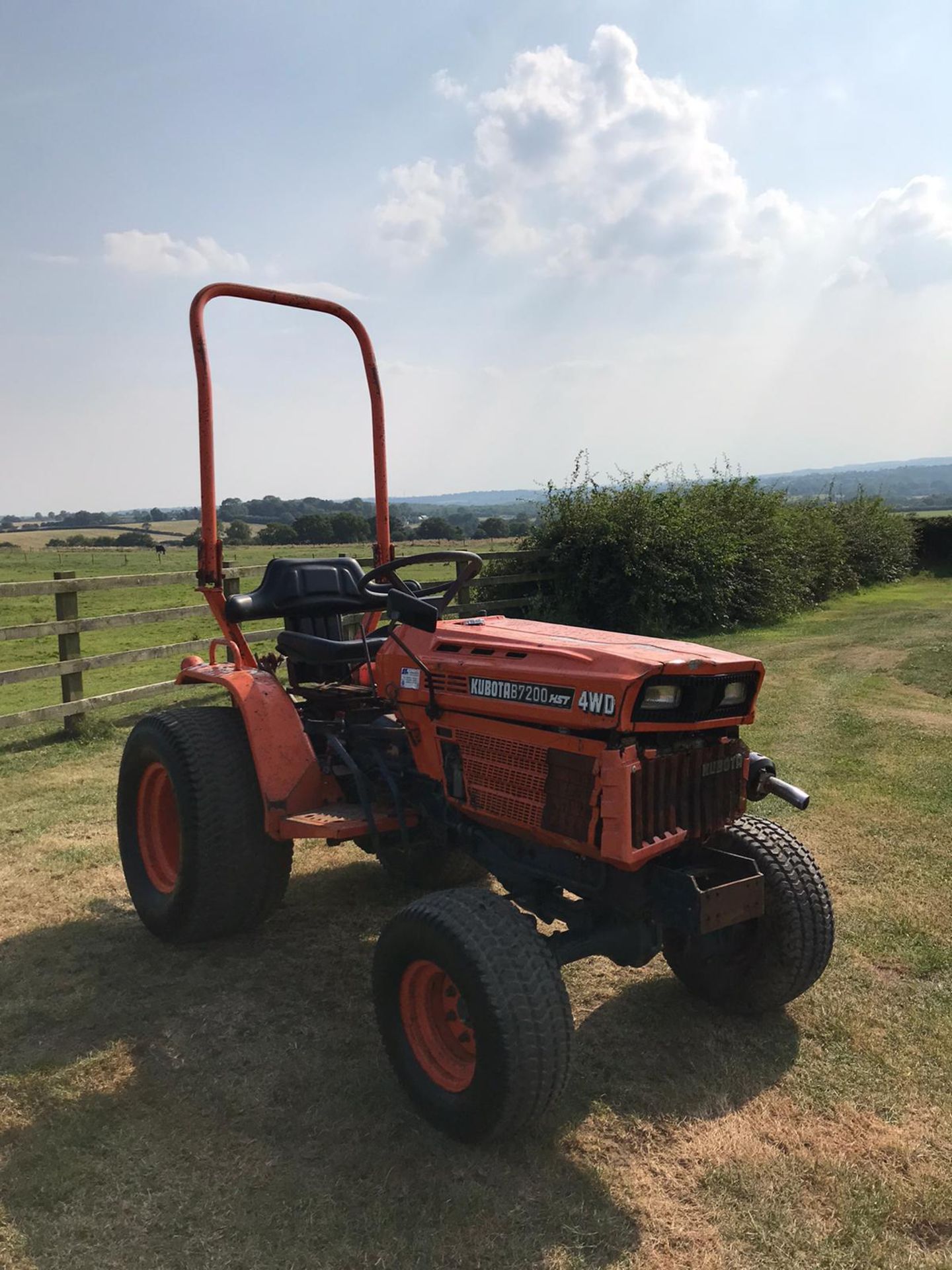 KUBOTA B7200 4WD COMPACT TRACTOR, RUNS AND DRIVES *PLUS VAT*