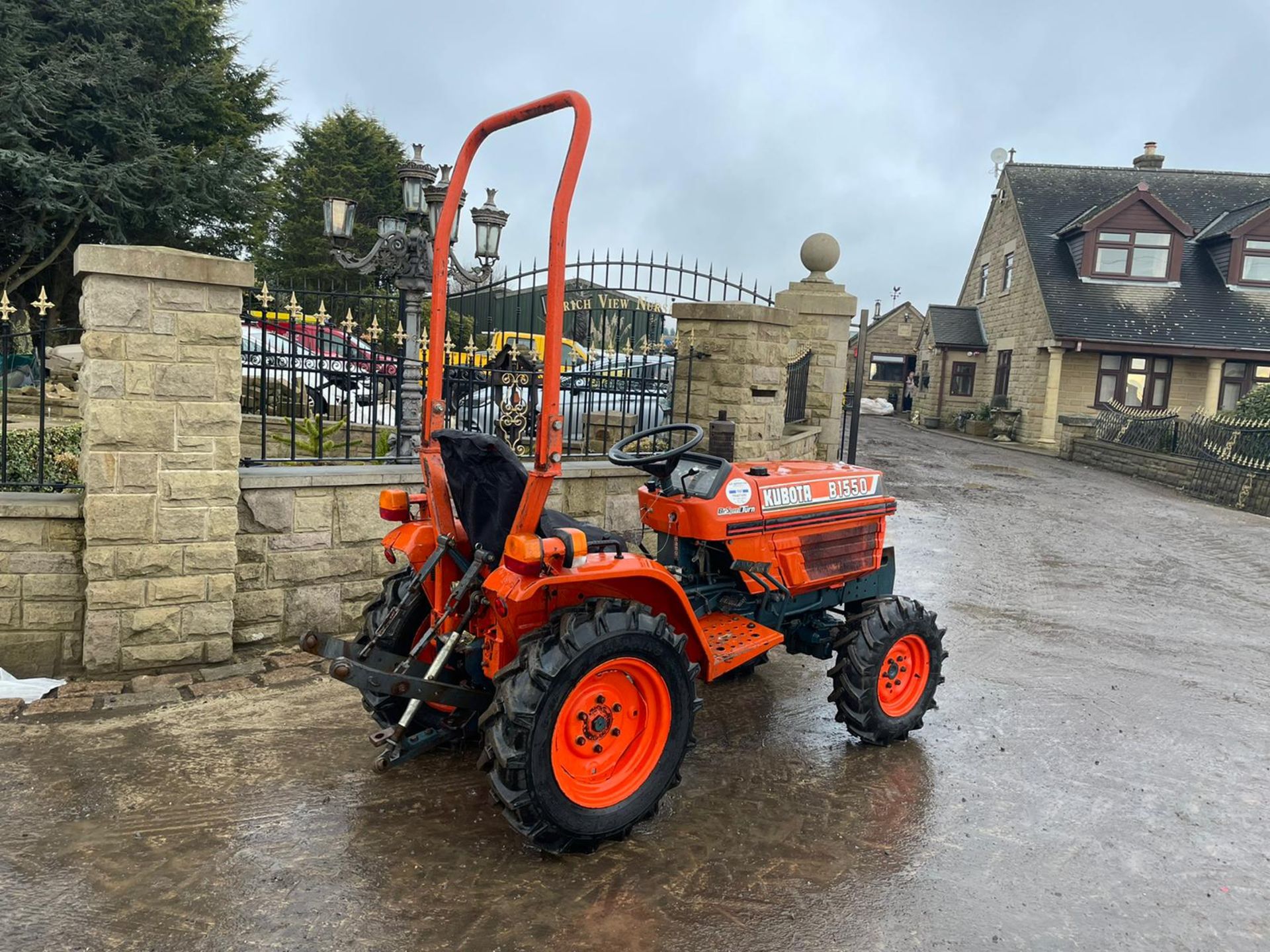 KUBOTA B1550 COMPACT TRACTOR, RUNS AND DRIVES, CLEAN MACHINE, CANOPY, FRONT WEIGHTS *NO VAT* - Image 9 of 12