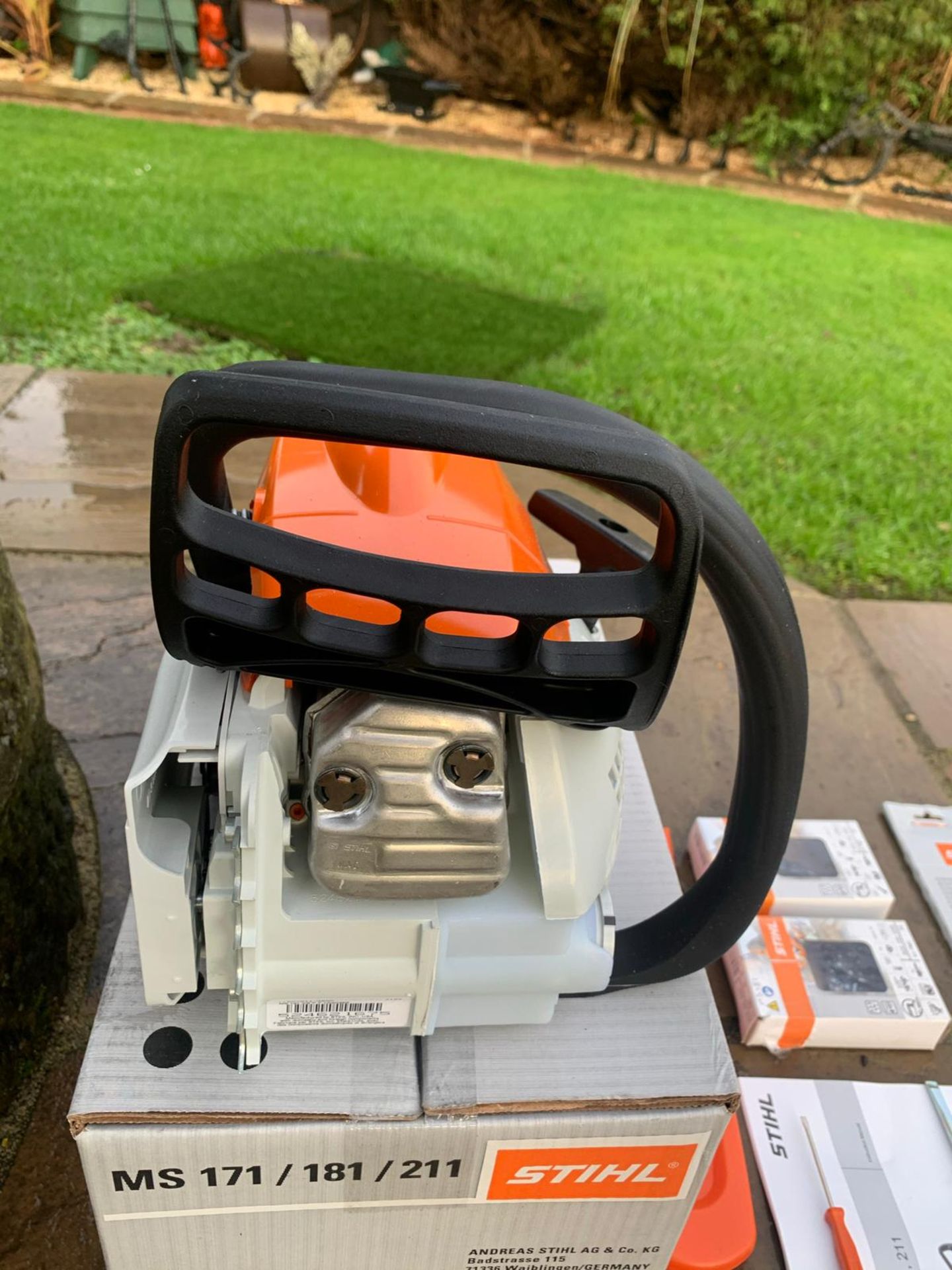 BRAND NEW AND UNUSED STIHL MS181 CHAINSAW *NO VAT* - Image 4 of 6