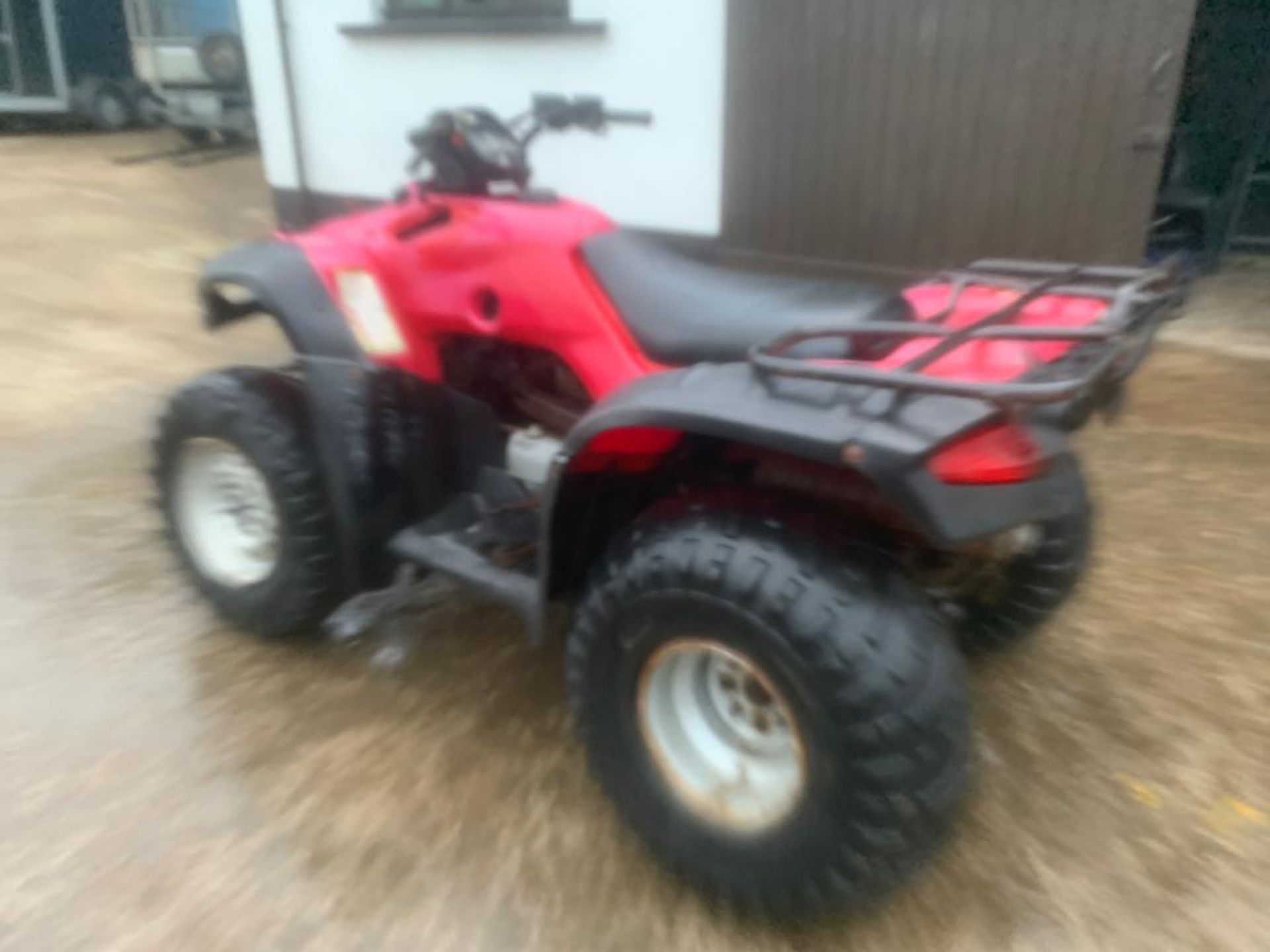 HONDA 350 PETROL QUAD BIKE, SOLD AS SEEN - UNTESTED *PLUS VAT* - Image 3 of 6