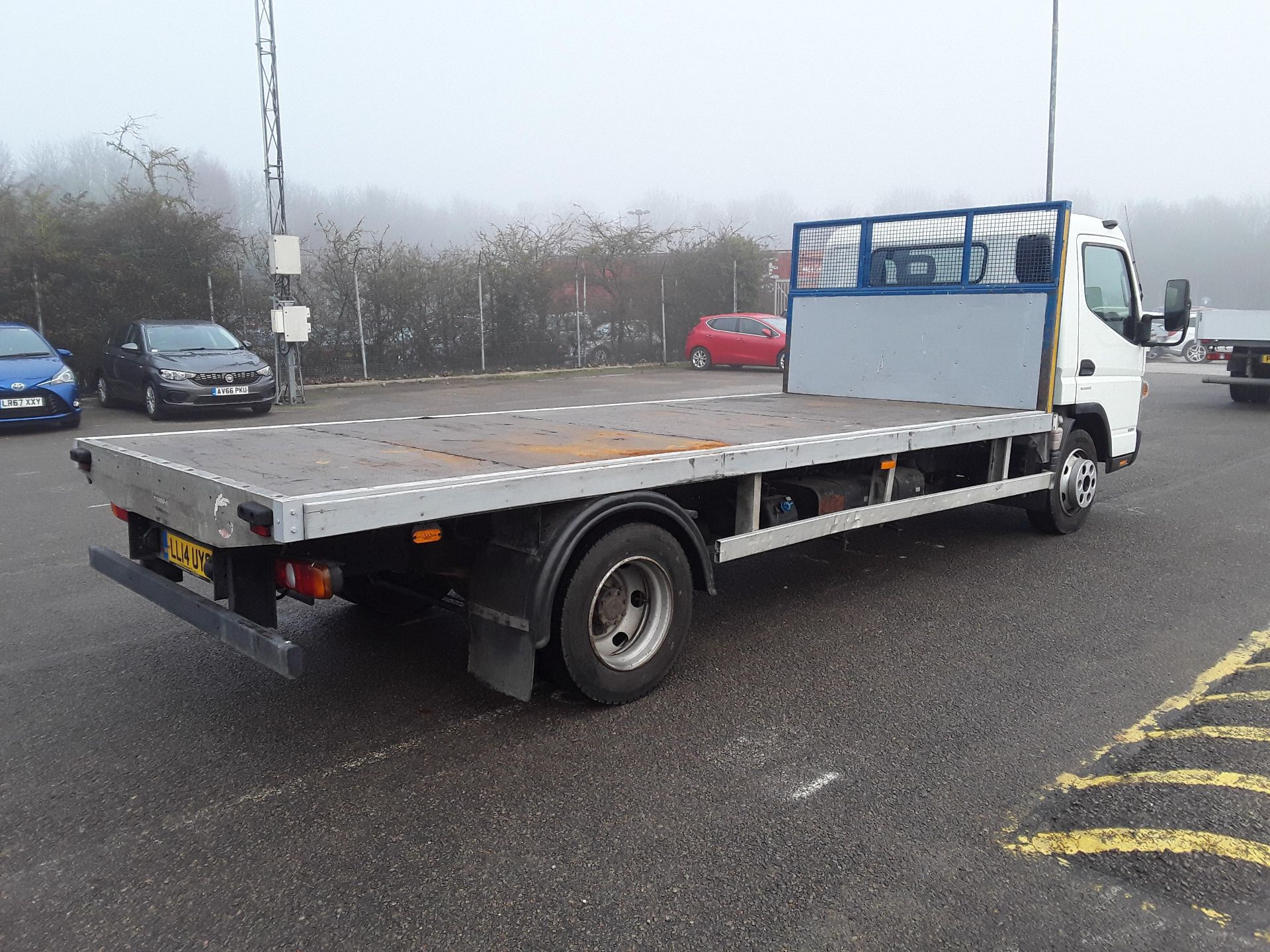 2014/14 REG MITSUBISHI FUSO CANTER 7C18 43 3.0 DIESEL AUTO, SHOWING 0 FORMER KEEPERS *PLUS VAT* - Image 4 of 8