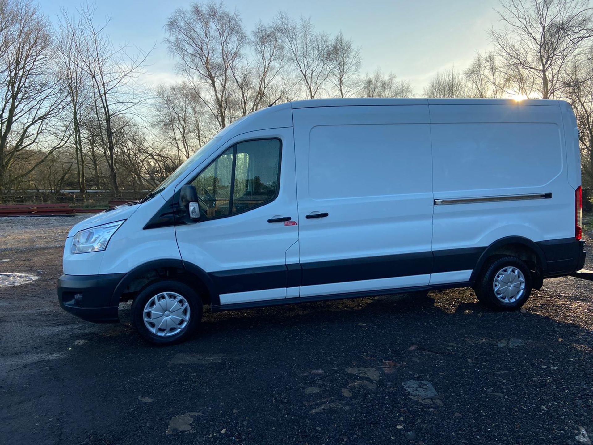 2016/65 REG FORD TRANSIT 310 2.2 DIESEL WHITE PANEL VAN, SHOWING 0 FORMER KEEPERS *PLUS VAT* - Image 4 of 14