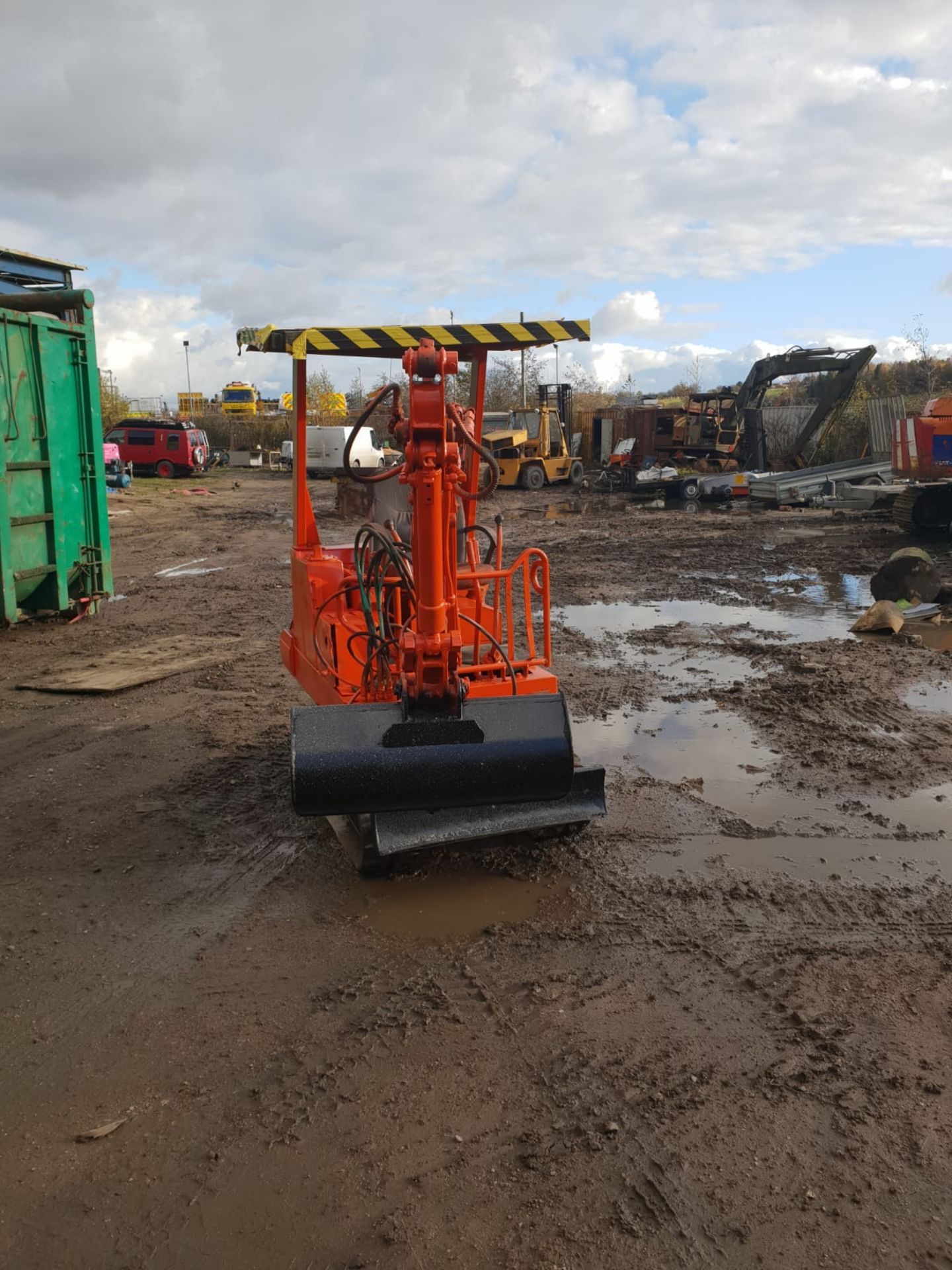 KUBOTA MINI DIGGER RUBBER TRACKED EXCAVATOR, 1.5 TON, STARTS AND DRIVES *NO VAT* - Image 2 of 8