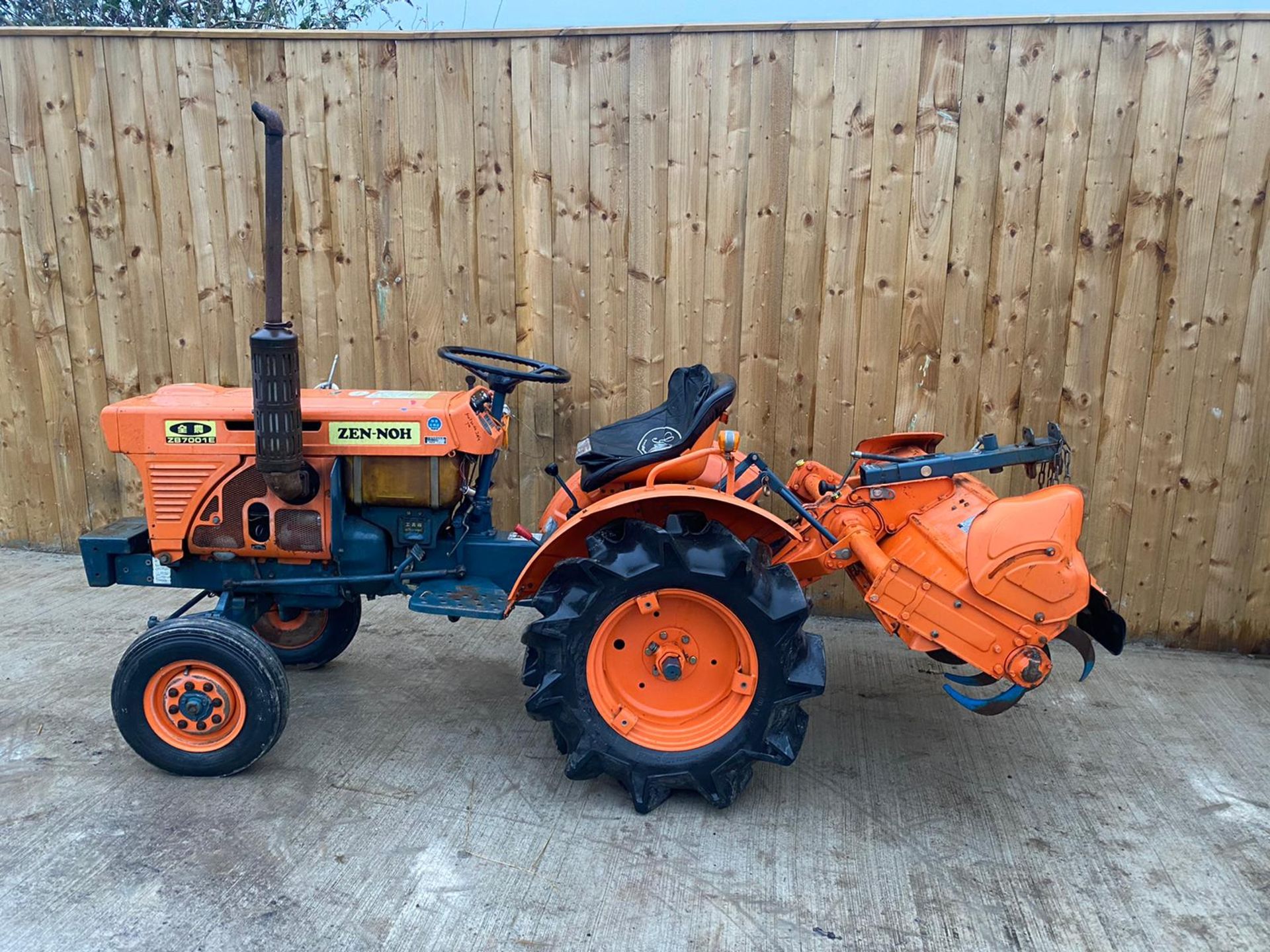 Kubota B7001E Compact tractor & Rotavator *PLUS VAT* - Image 5 of 7