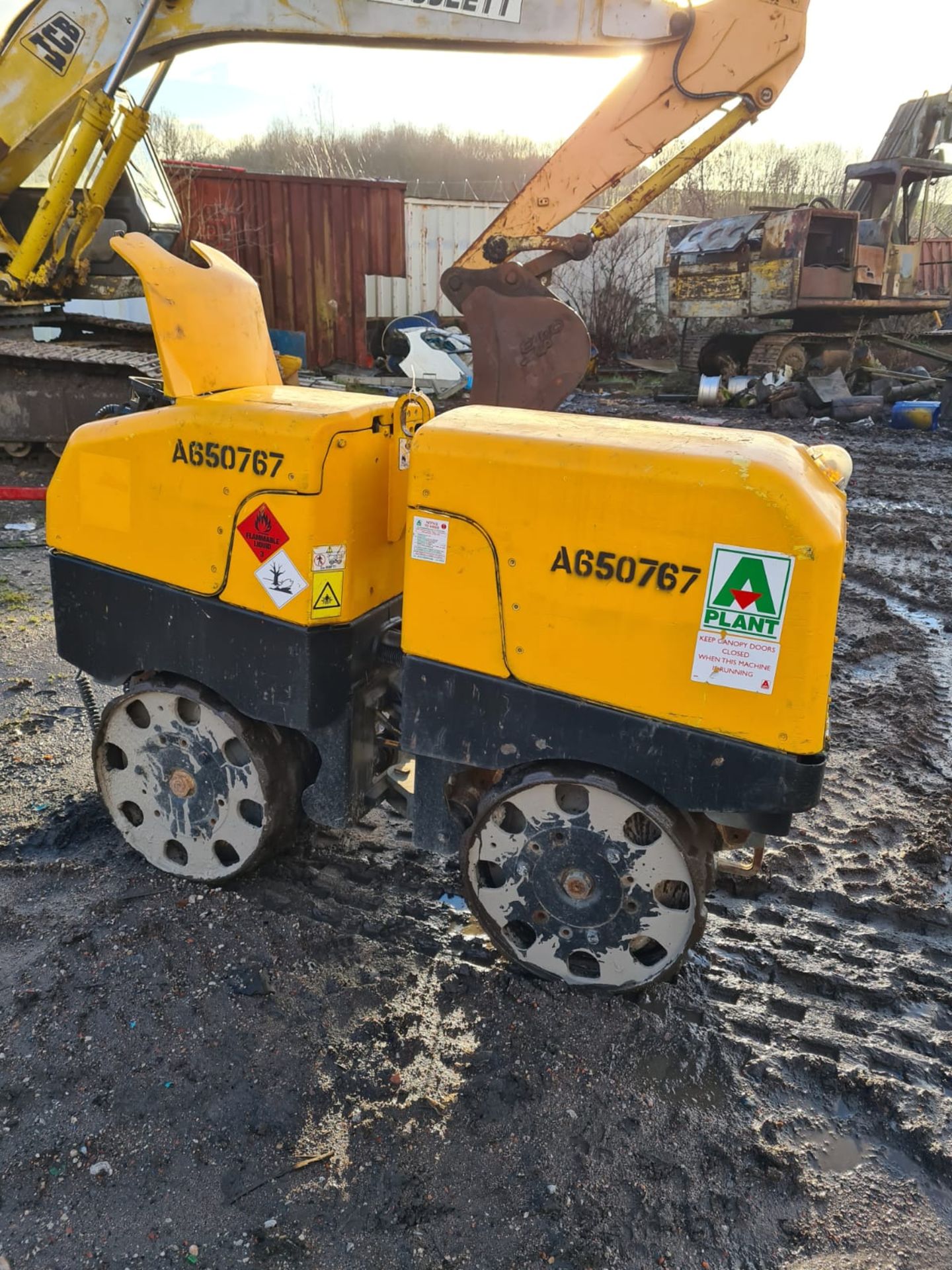 WACKER NEUSON TWIN VIBRATING ROLLER FULL WORKING ORDER 204 HOURS, YEAR 2014 *PLUS VAT* - Image 3 of 9