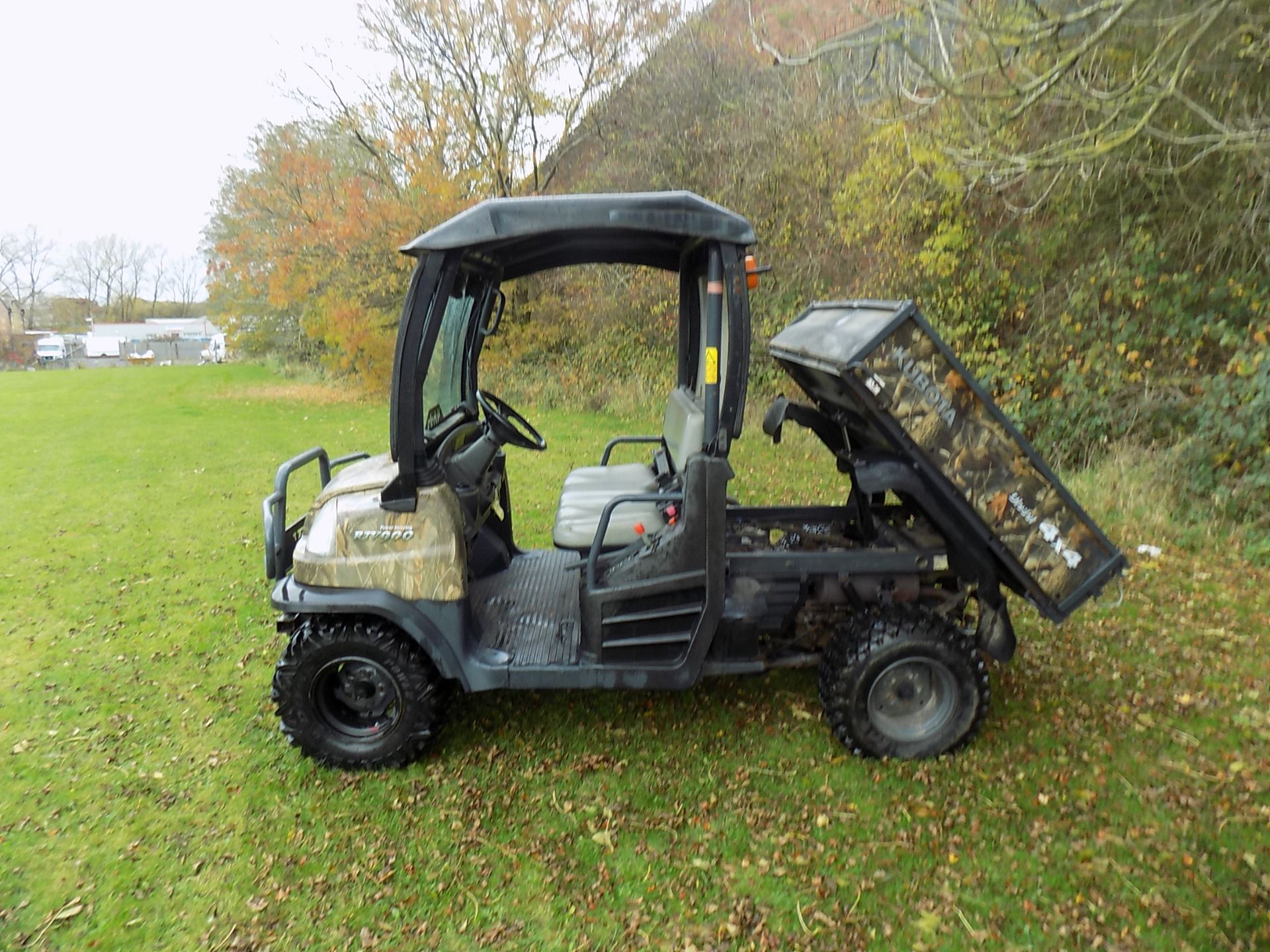 KUBOTA RTV 900, STARTS AND DRIVES, ELECTRICAL TIPPING BODY, NO LOG BOOK, CAMO, REG 2013 *PLUS VAT* - Image 9 of 11