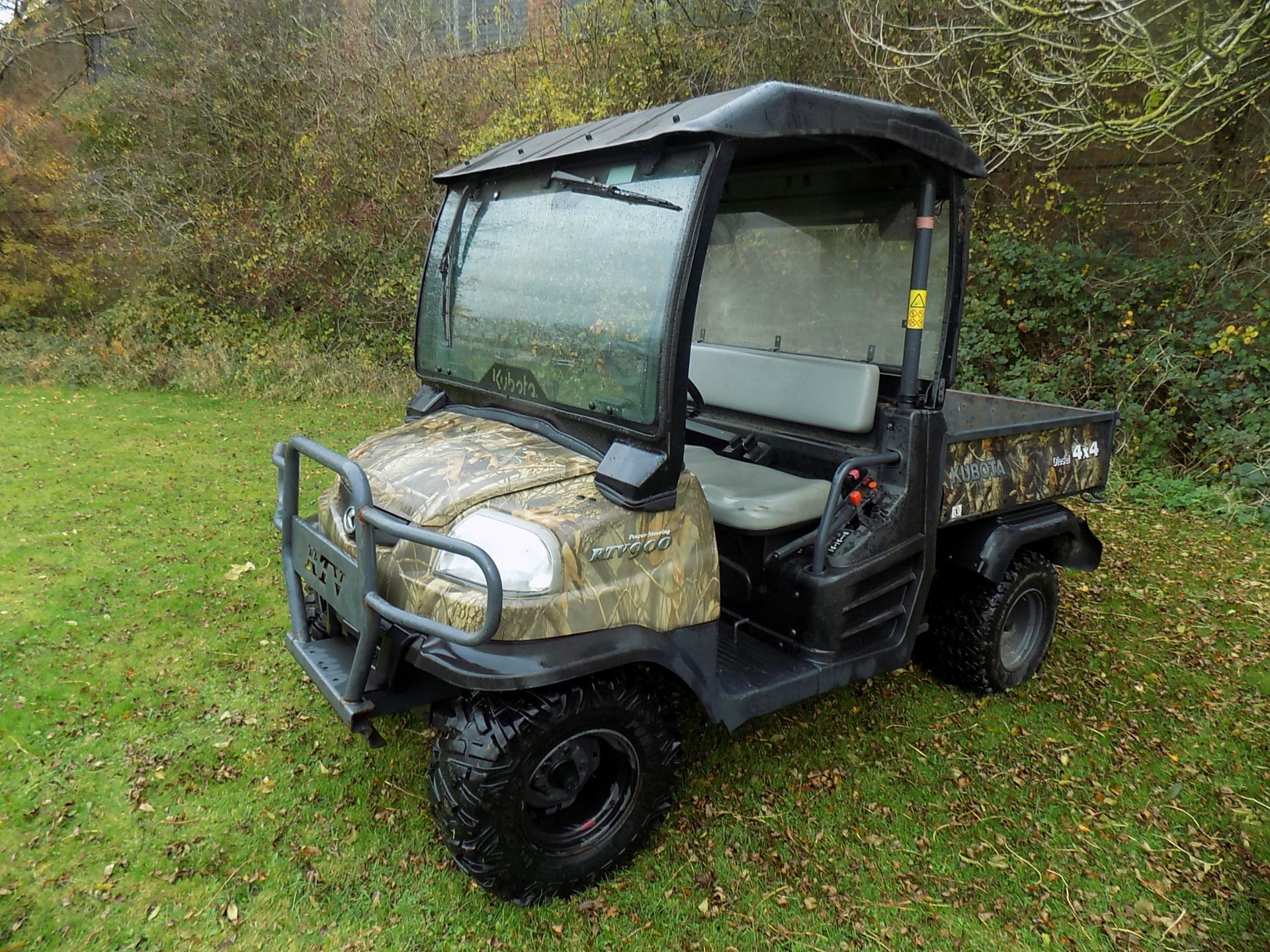 KUBOTA RTV 900, STARTS AND DRIVES, ELECTRICAL TIPPING BODY, NO LOG BOOK, CAMO, REG 2013 *PLUS VAT* - Image 8 of 11