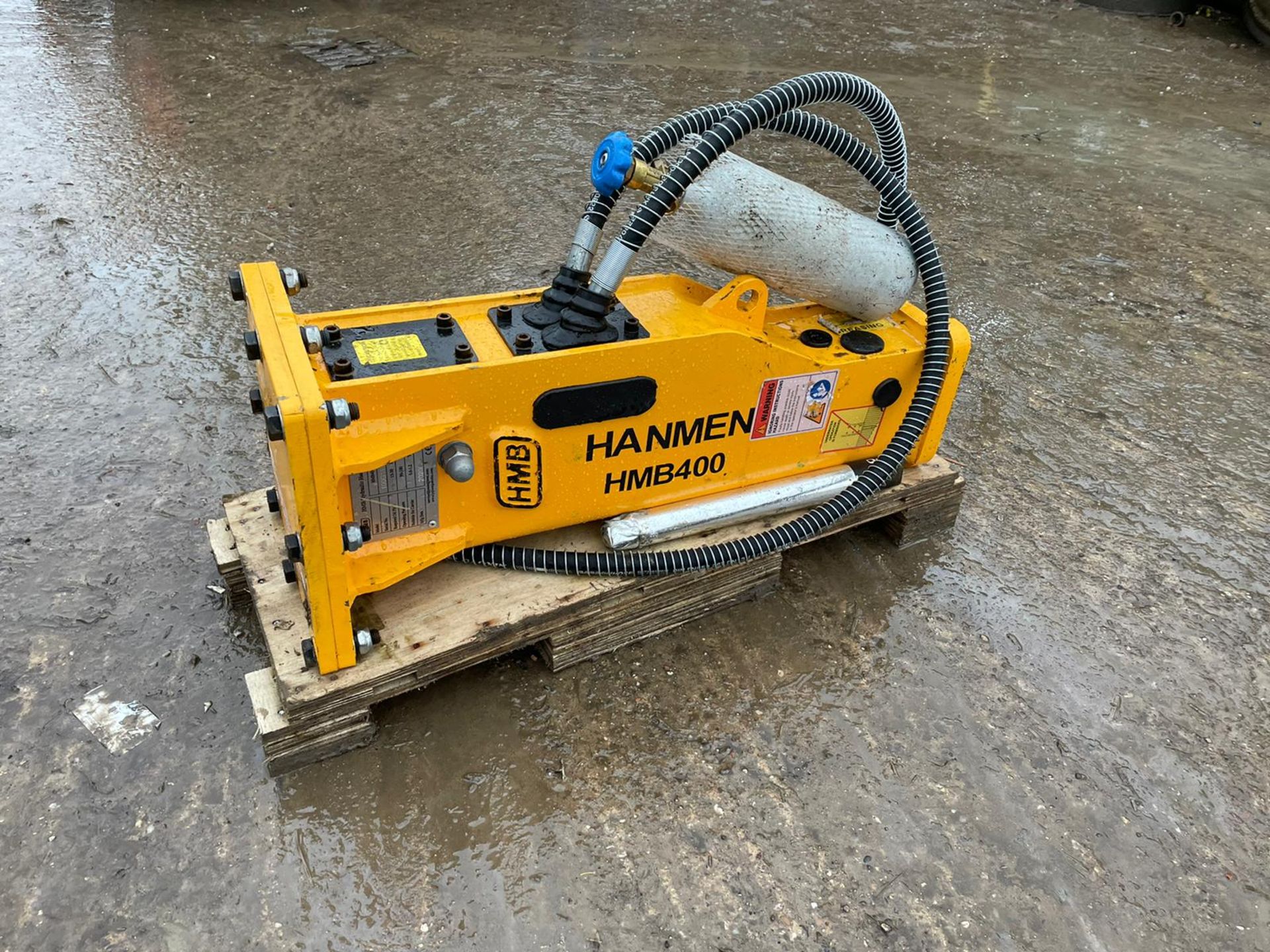 BRAND NEW AND UNUSED 2020 HANMEN HMB400 BREAKER, SUITABLE FOR MINI DIGGER, 0.8-1.5 TON *PLUS VAT*