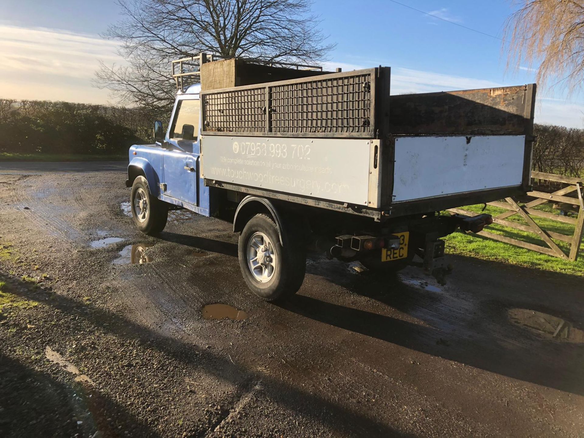 1994 LAND ROVER 110 DEFENDER TDI 2.5 DIESEL BLUE LIGHT 4X4 UTILITY *NO VAT* - Image 4 of 13