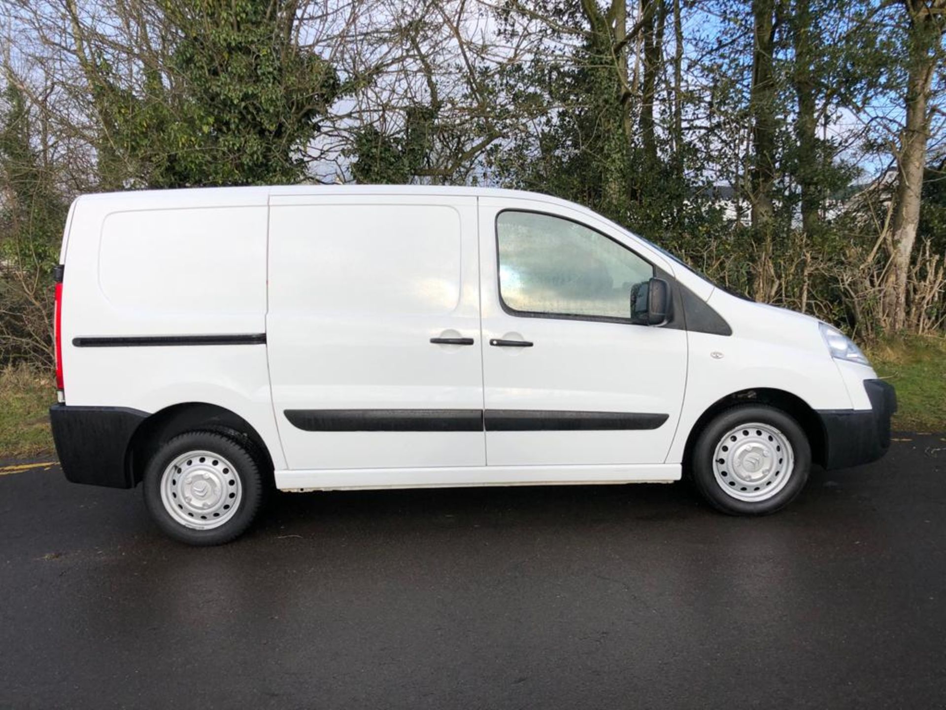 2015/65 REG CITROEN DISPATCH 1000 L1H1 ENTERPRISE HDI 1.6 DIESEL PANEL VAN, SHOWING 1 FORMER KEEPER - Image 9 of 17