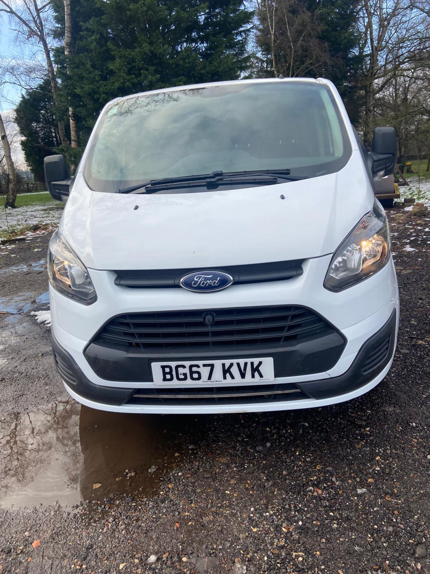 2017/67 REG FORD TRANSIT CUSTOM 290 2.0 DIESEL WHITE PANEL VAN, SHOWING 0 FORMER KEEPERS *PLUS VAT* - Image 2 of 12