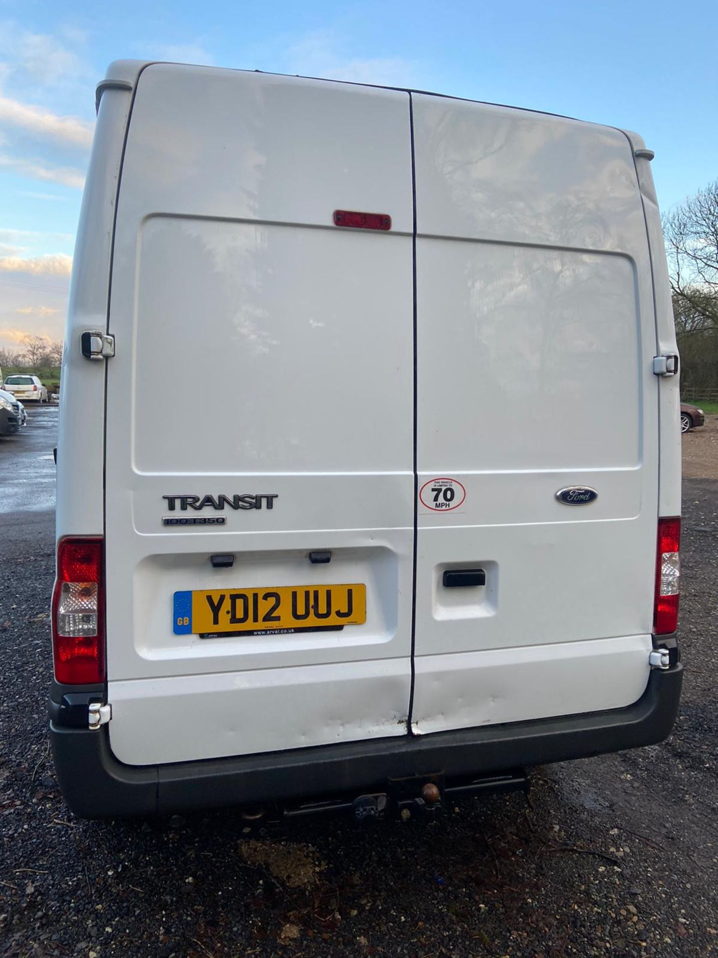 2012/12 REG FORD TRANSIT 100 T350 RWD 2.2 DIESEL WHITE PANEL VAN, SHOWING 0 FORMER KEEPERS *PLUS VAT - Image 6 of 10