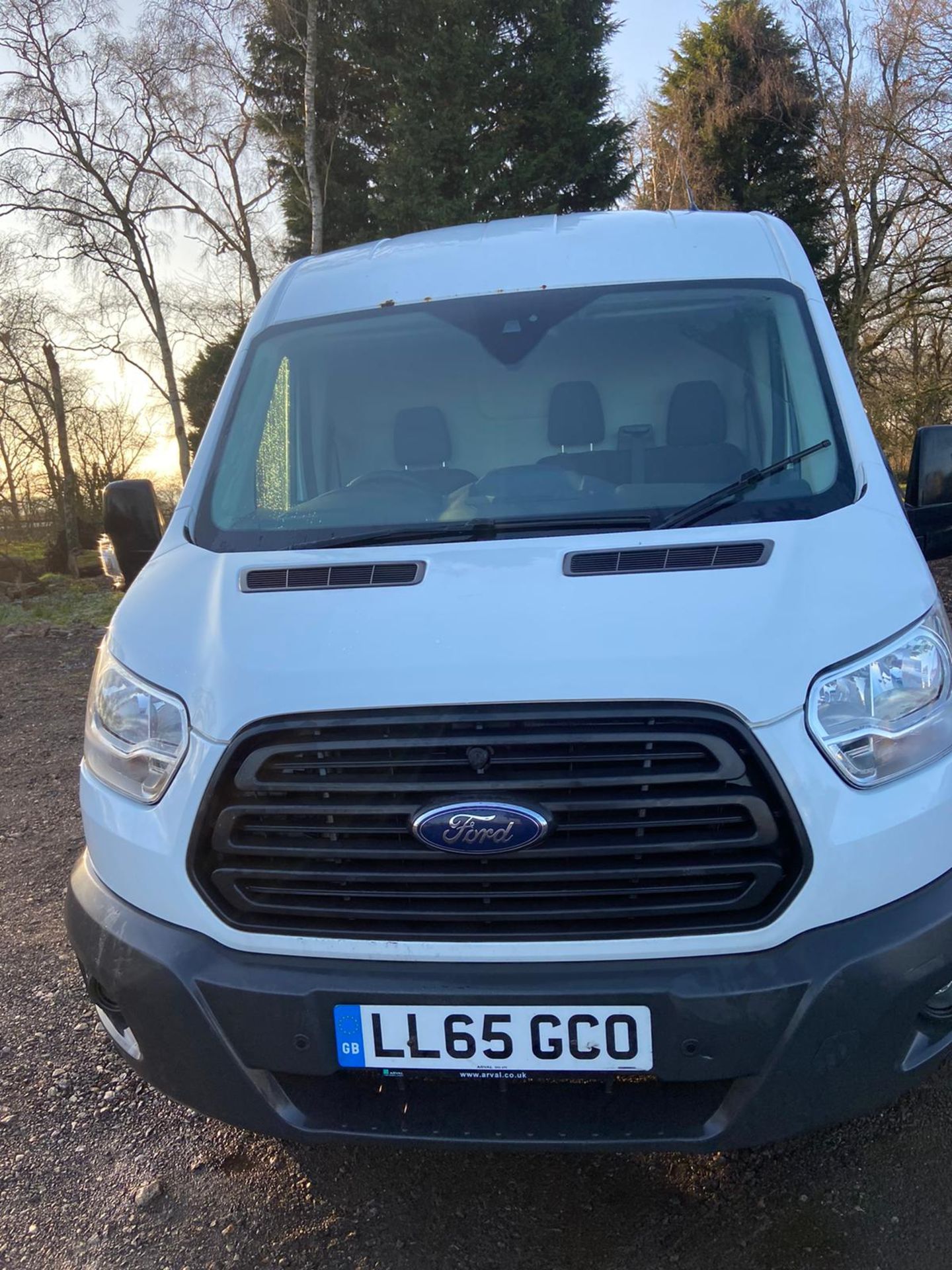 2016/65 REG FORD TRANSIT 310 2.2 DIESEL WHITE PANEL VAN, SHOWING 0 FORMER KEEPERS *PLUS VAT* - Image 2 of 14