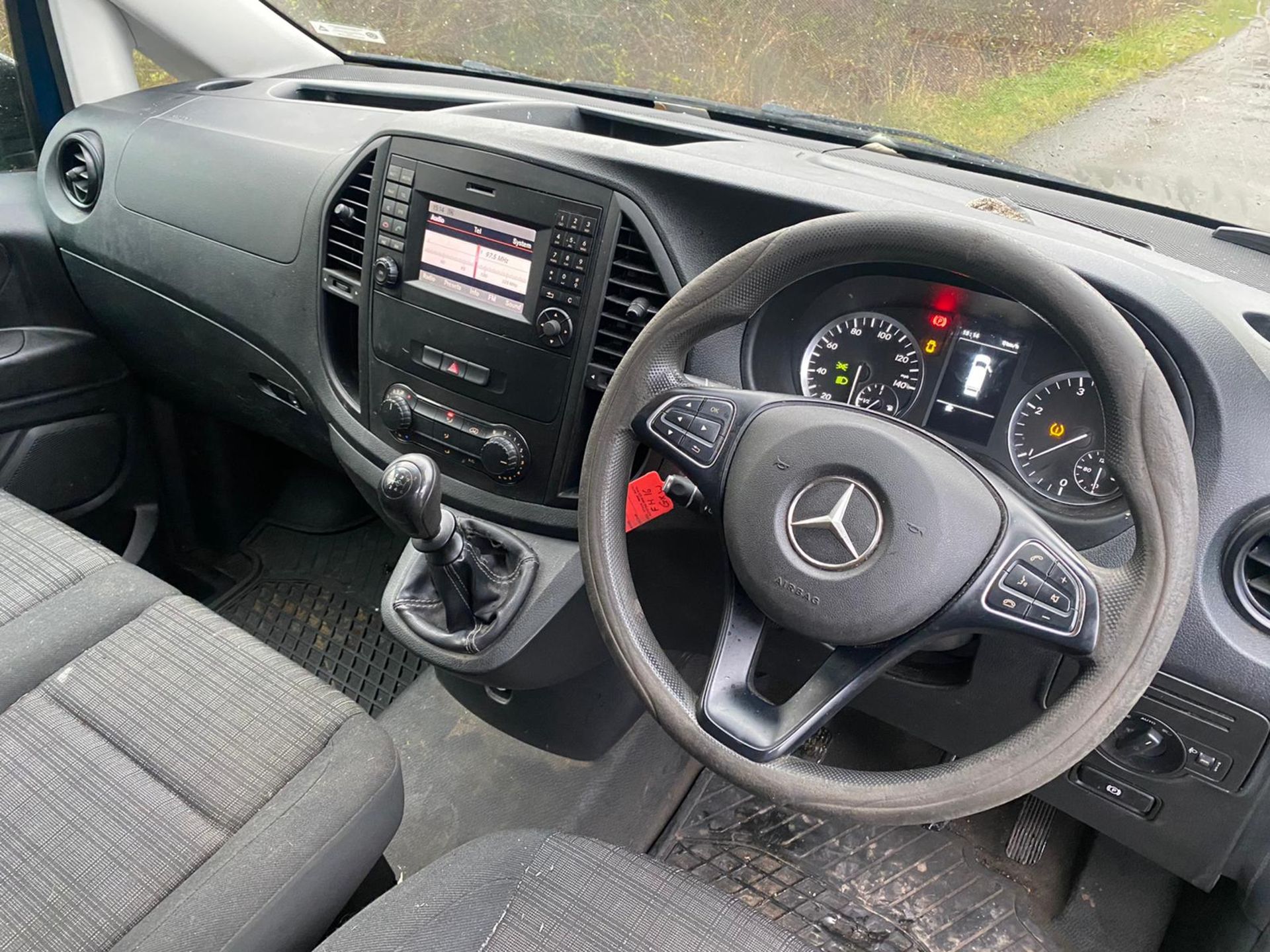 2016/16 REG MERCEDES-BENZ VITO 109 CDI 1.6 DIESEL BLUE PANEL VAN, SHOWING 0 FORMER KEEPERS *PLUS VAT - Image 12 of 14