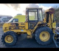 JCB ROUGH TERRAIN FORKLIFT, MODEL 926, 4WD, STARTS, RUNS, DRIVES, SIDE SHIFT, ALL WORKING FINE