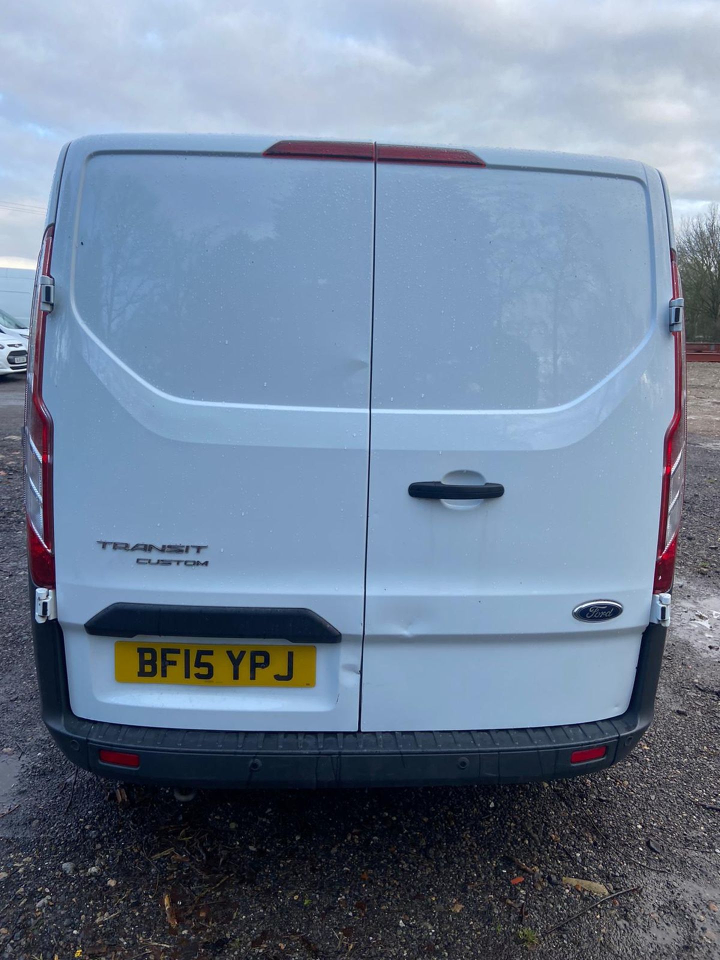 2015/15 REG FORD TRANSIT CUSTOM 290 ECO-TECH 2.2 DIESEL WHITE PANEL VAN, SHOWING 0 FORMER KEEPERS - Image 6 of 10