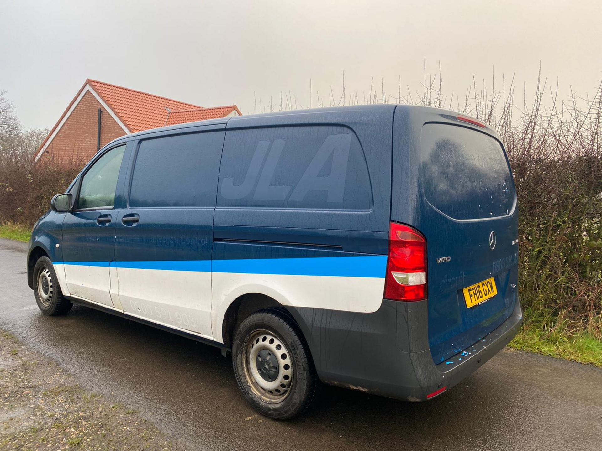 2016/16 REG MERCEDES-BENZ VITO 109 CDI 1.6 DIESEL BLUE PANEL VAN, SHOWING 0 FORMER KEEPERS *PLUS VAT - Image 4 of 14