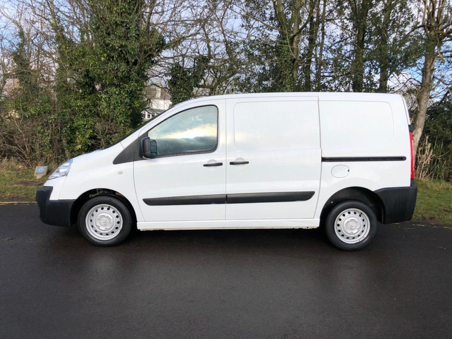 2015/65 REG CITROEN DISPATCH 1000 L1H1 ENTERPRISE HDI 1.6 DIESEL PANEL VAN, SHOWING 1 FORMER KEEPER - Image 5 of 17