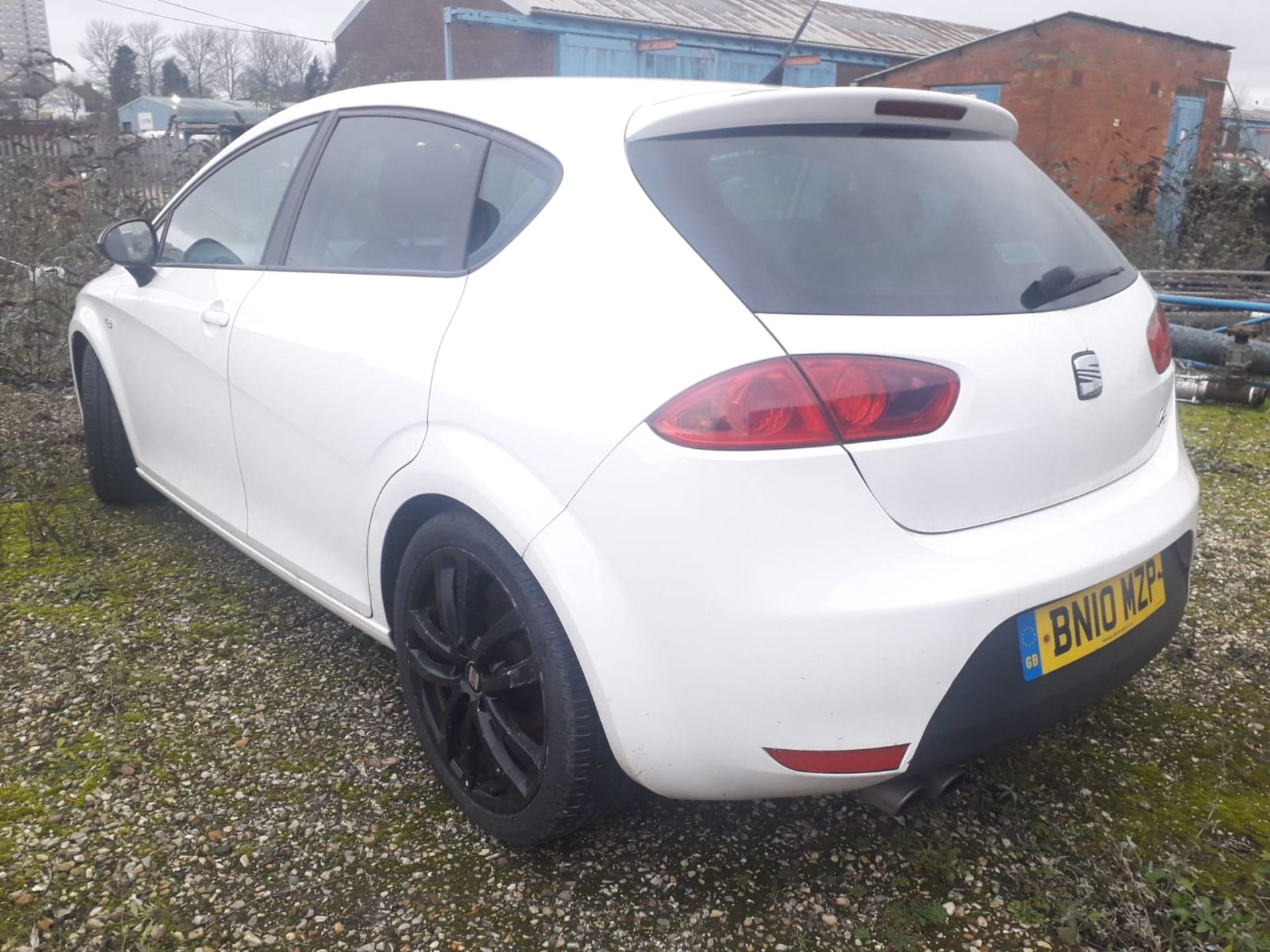 2010/10 REG SEAT LEON FR CR TDI 2.0 DIESEL WHITE 5DR HATCHBACK, SHOWING 2 FORMER KEEPERS *NO VAT* - Image 8 of 12