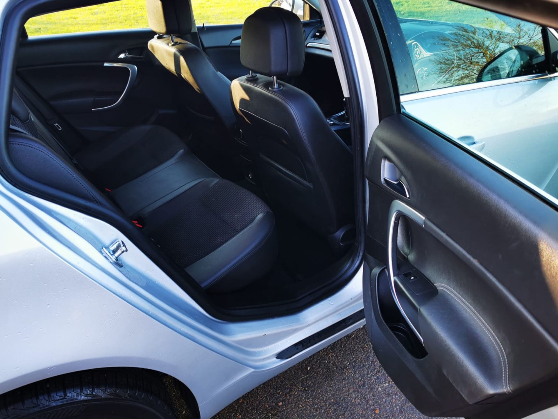 2013/63 REG VAUXHALL INSIGNIA TECHLINE CDTI ECO 2.0 DIESEL SILVER ESTATE, SHOWING 3 FORMER KEEPERS - Image 19 of 21