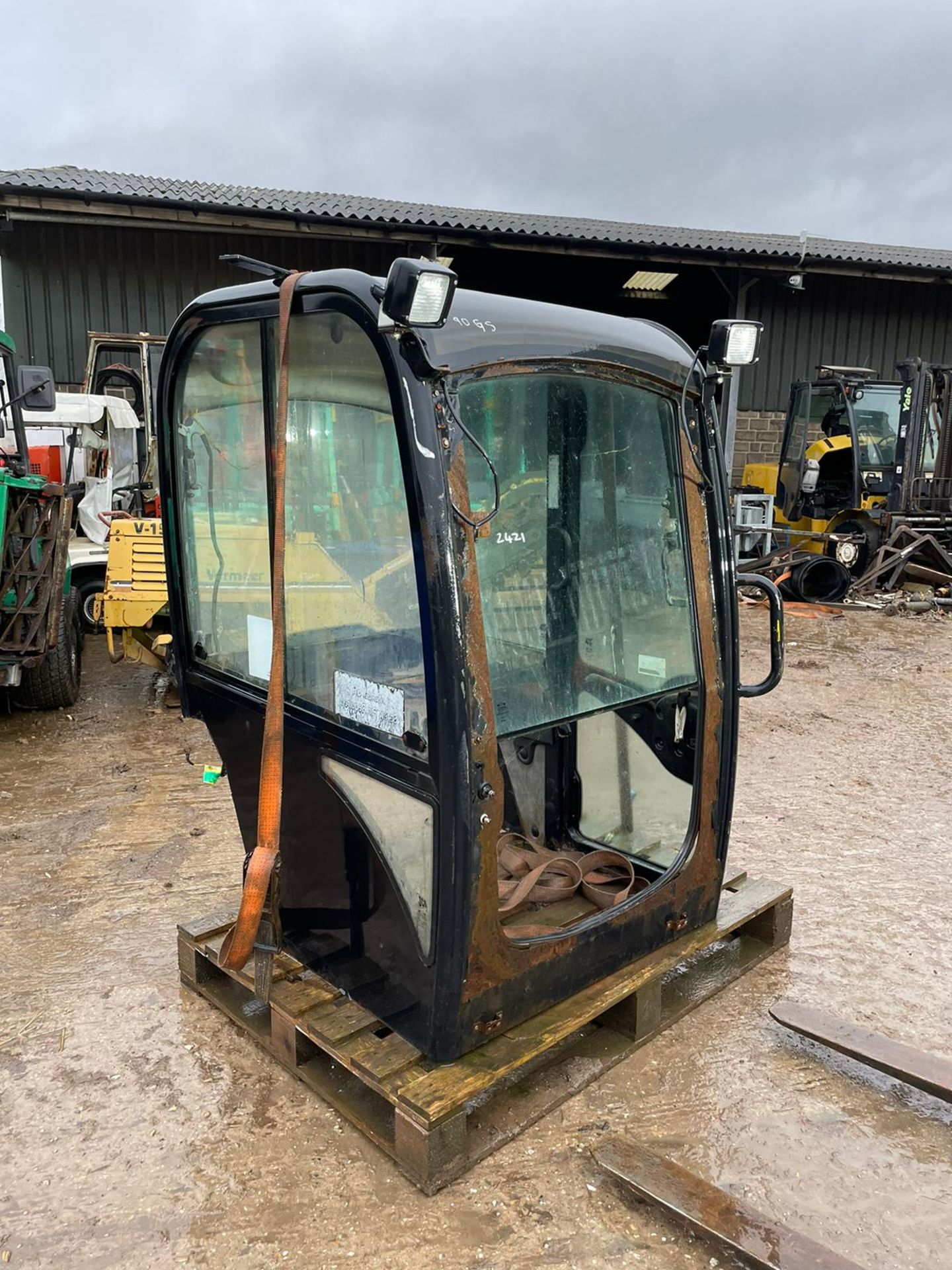 JCB 8014/8018 CAB, ALL IN TACT, GREAT CONDITION *PLUS VAT* - Image 2 of 4