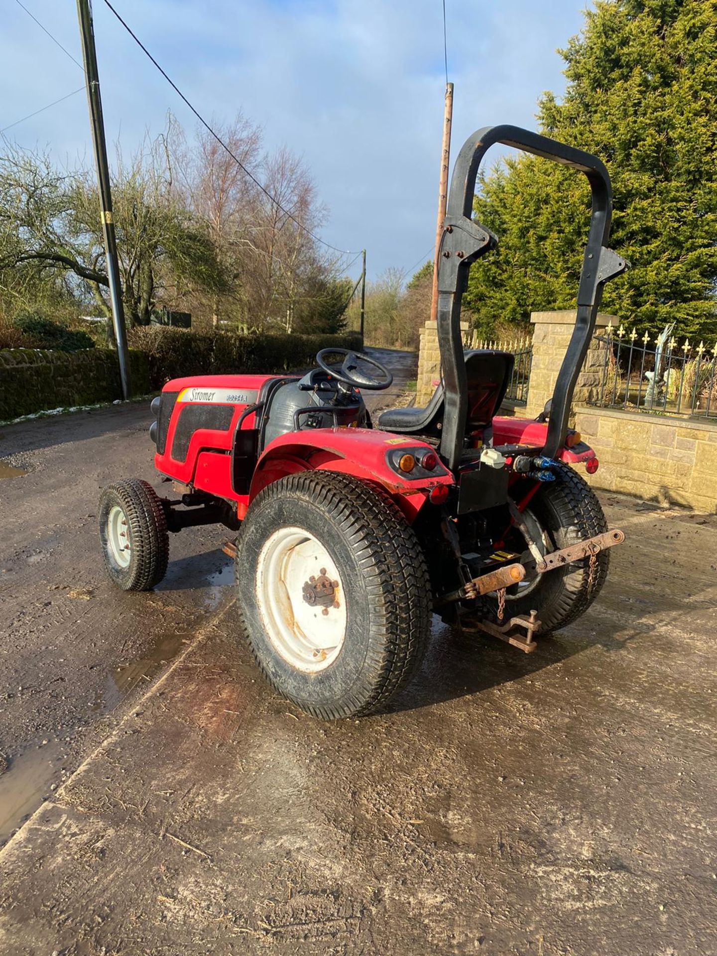 Siromer RD254-A Compact Tractor Runs And Drives 4WD Grass Tyres Canopy *PLUS VAT* - Image 4 of 7