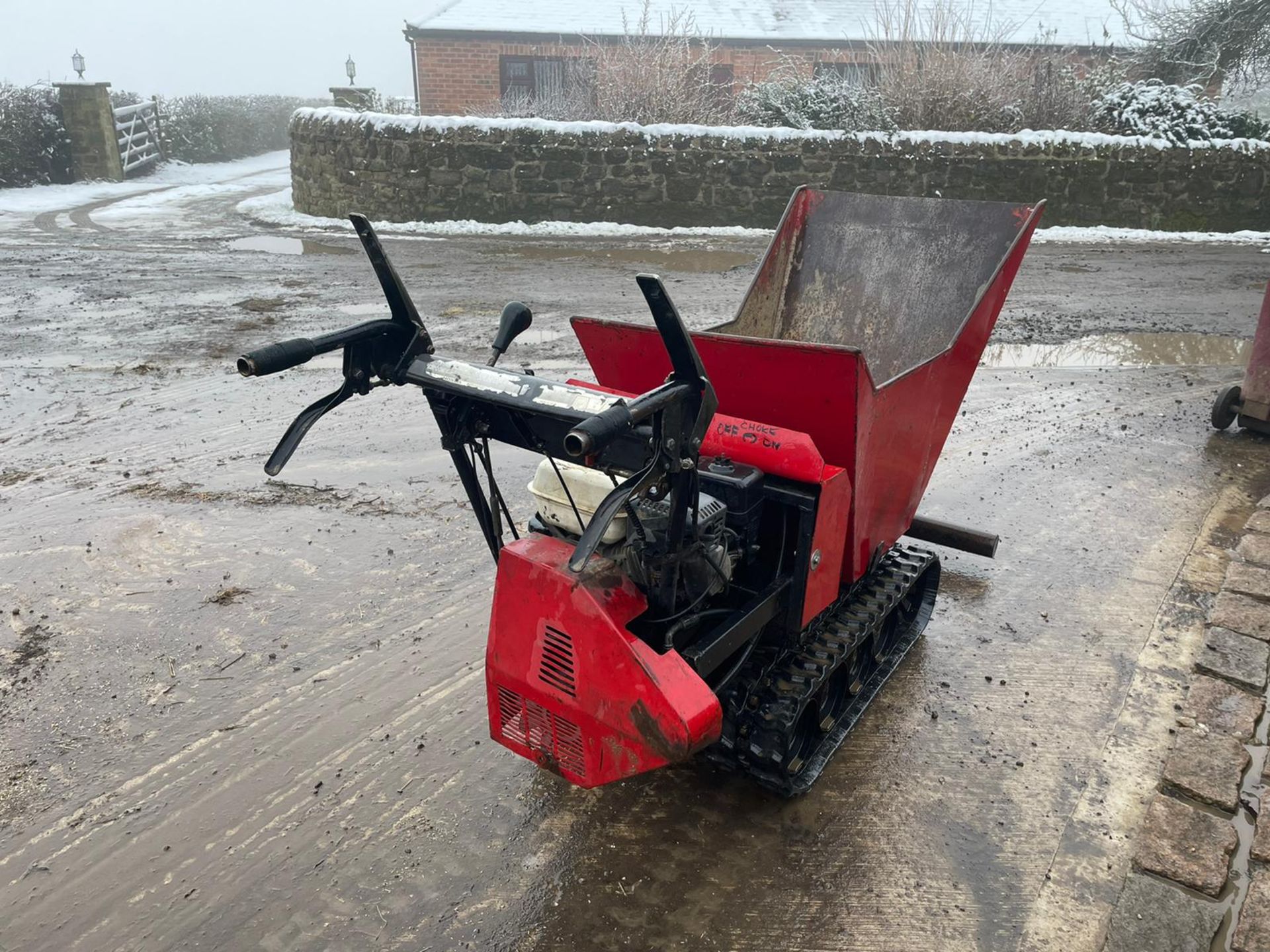 HONDA HP500H TRACKED DUMPER, RUNS AND DRIVES *NO VAT* - Image 2 of 5