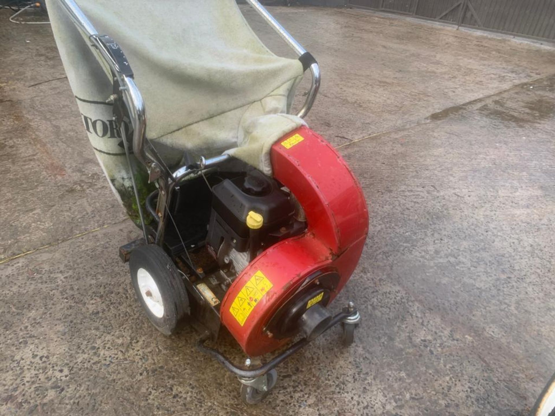 TORO BILLY GOAT LEAF BLOWER, DELIVERY ANYWHERE UK £150 *PLUS VAT* - Image 3 of 4