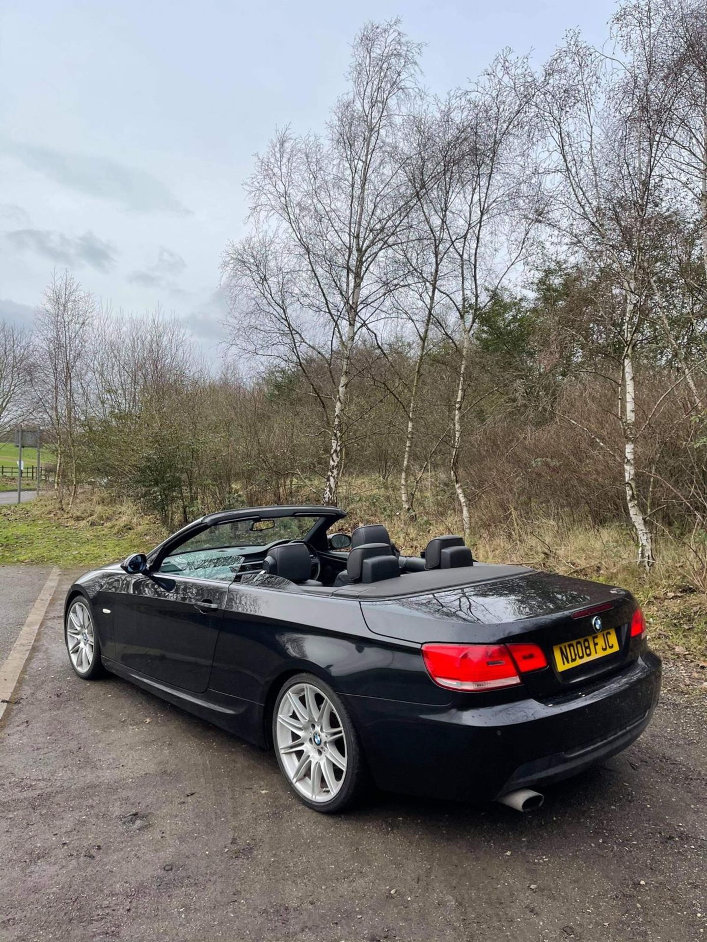 2008/08 REG BMW 320I M SPORT 2.0 PETROL BLACK CONVERTIBLE, SHOWING 3 FORMER KEEPERS *NO VAT* - Image 7 of 15