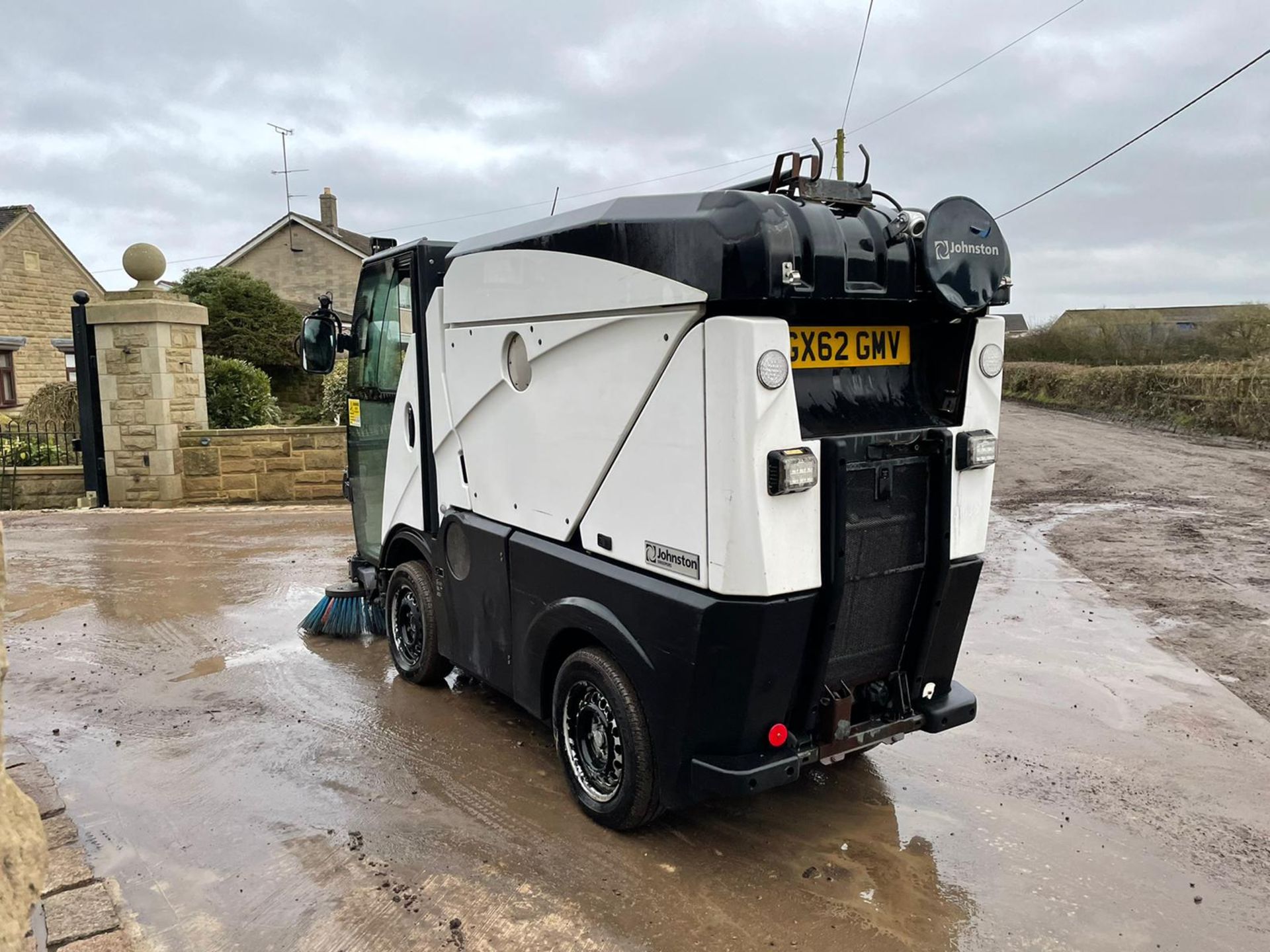 2013/62 REG JOHNSTON SWEEPER / STREET CLEANSING MACHINE, RUNS, DRIVES AND SWEEPS *PLUS VAT* - Image 6 of 11