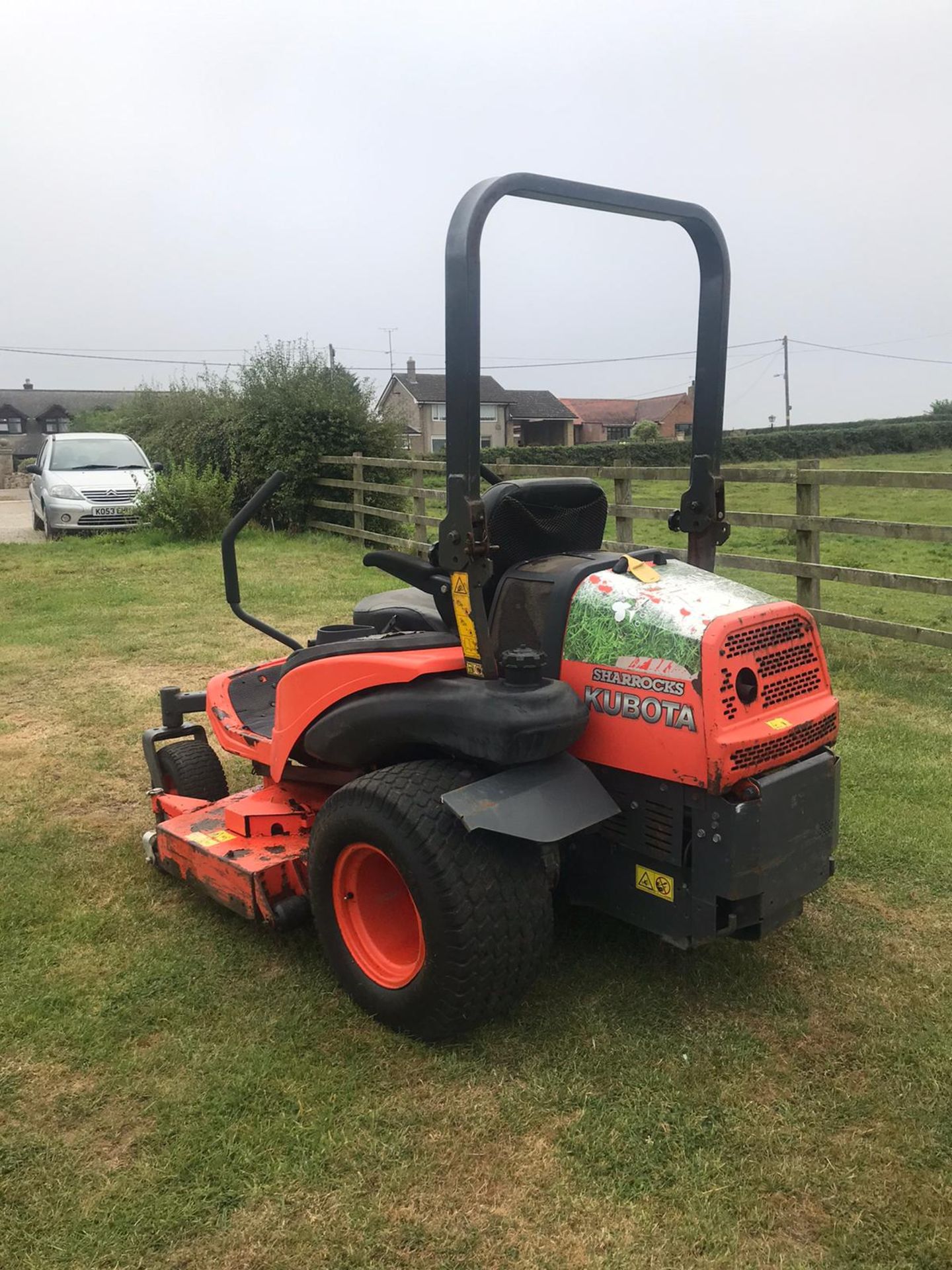 KUBOTA ZD326S ZERO TURN LAWN MOWER, RUNS, DRIVES AND CUTS *PLUS VAT* - Image 3 of 5