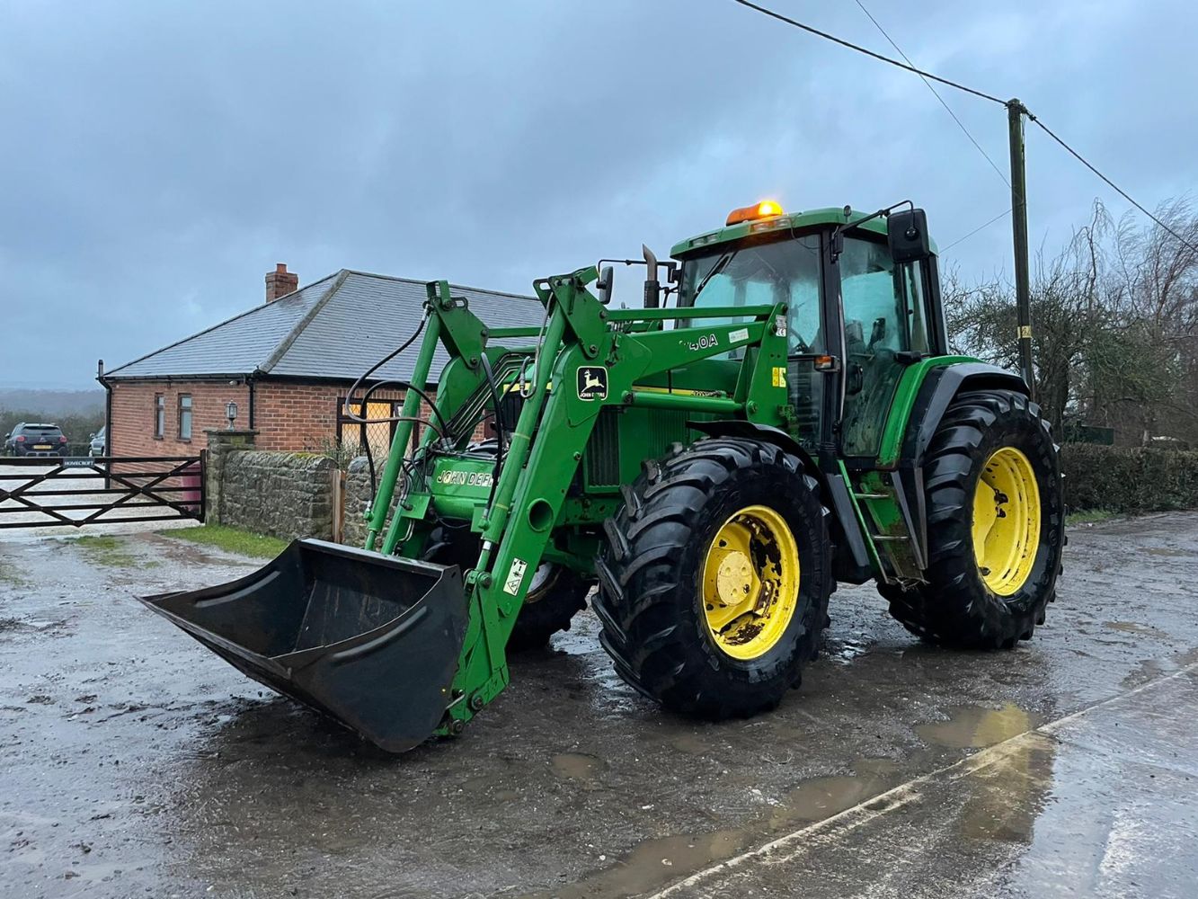 2001 JOHN DEERE 6910 S TRACTOR WITH LOADER, SHIBAURA TRACTOR, PREMIUM WOOD CHIPPER CARS VANS TRACTORS WATCHES TRAILERS ENDS Thursday From 7pm