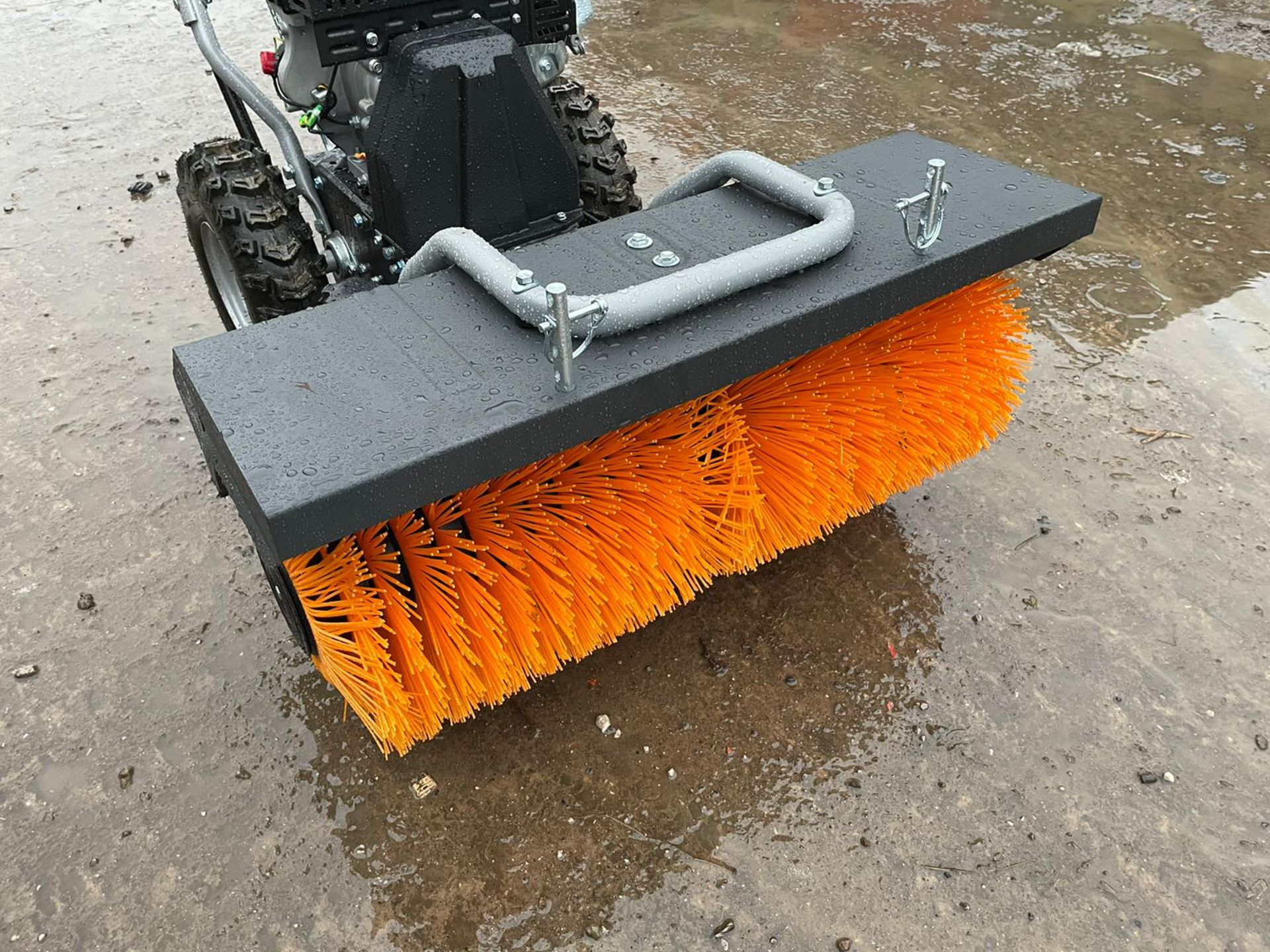 Brand New And Unused Stiga SWS800G Walk Behind Pedestrian Sweeper 3 Way Brush Self Propelled *NO VAT - Image 2 of 8