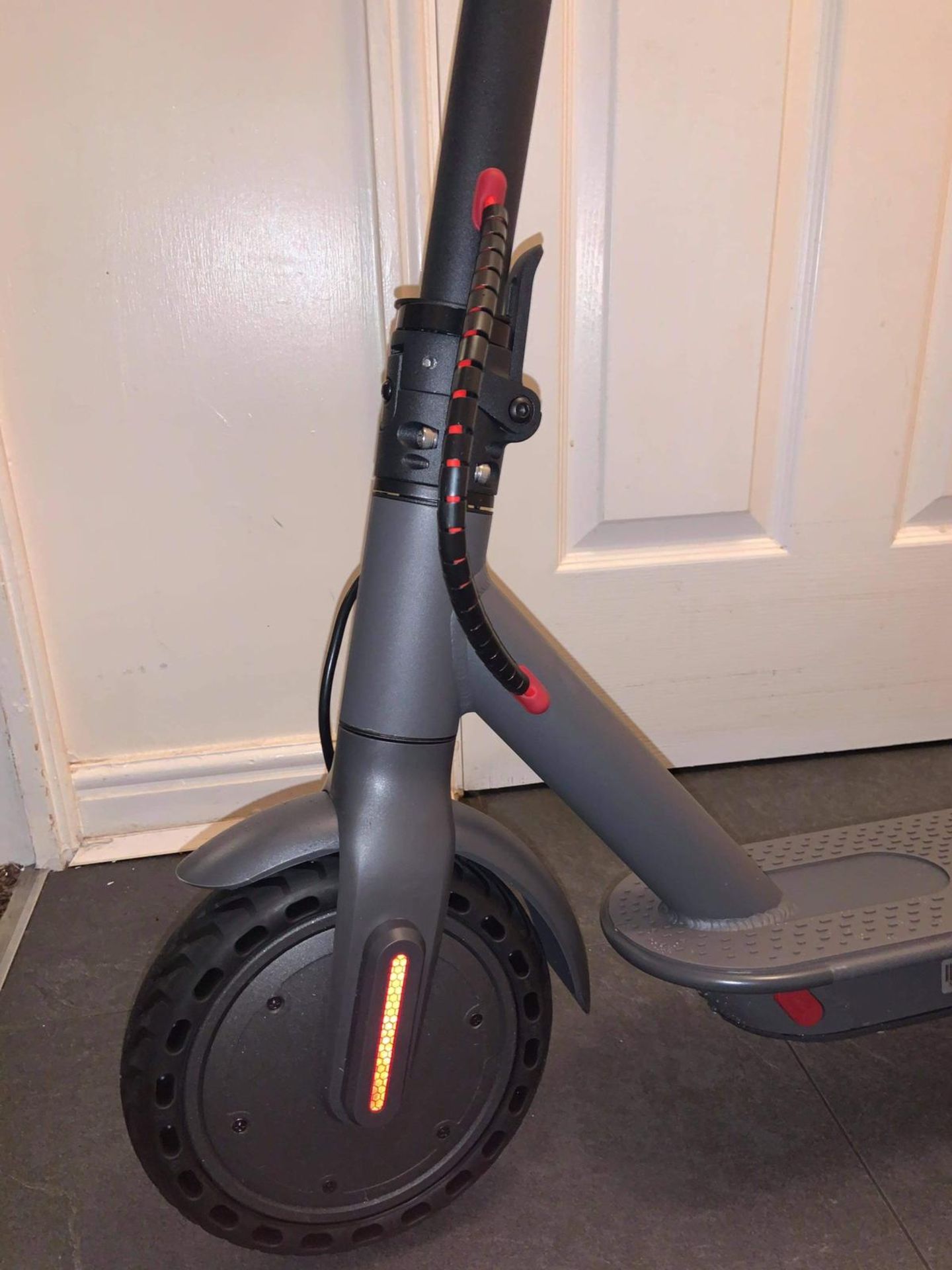 Brand new foldable electric scooter *NO VAT* - Image 16 of 16