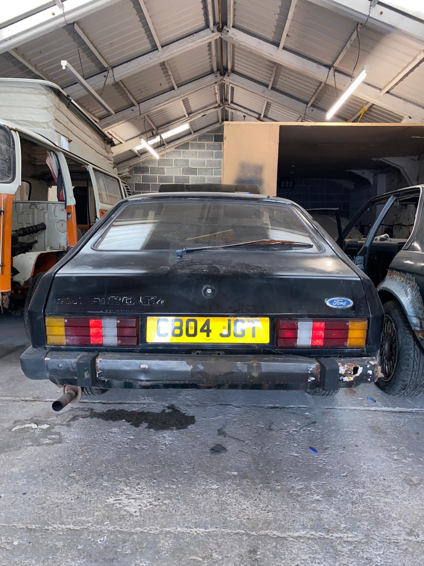 1986/C REG FORD CAPRI LASER AUTO 2.0 PETROL BLACK 3 DOOR *NO VAT*