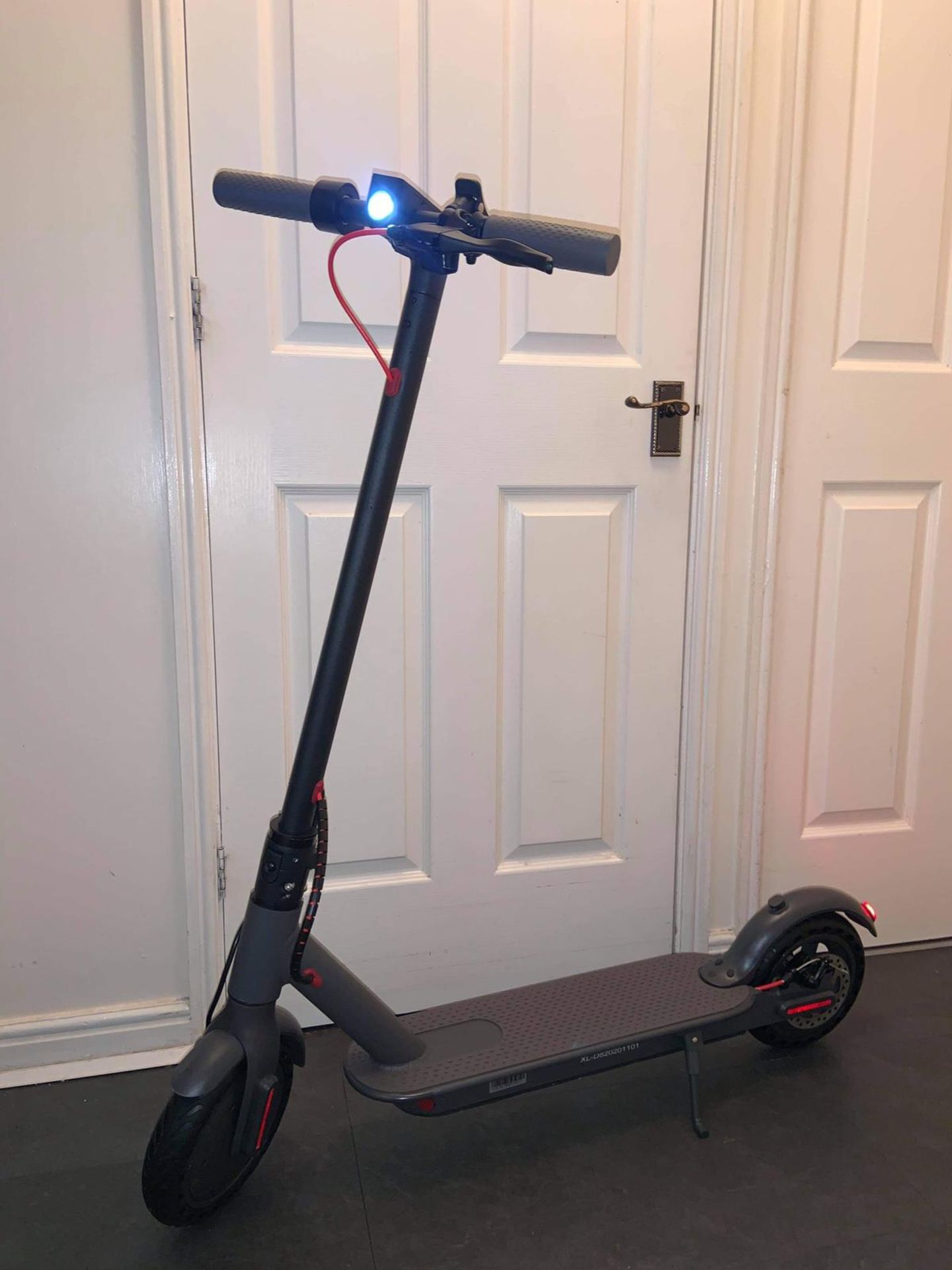 Brand new foldable electric scooter *NO VAT* - Image 15 of 16