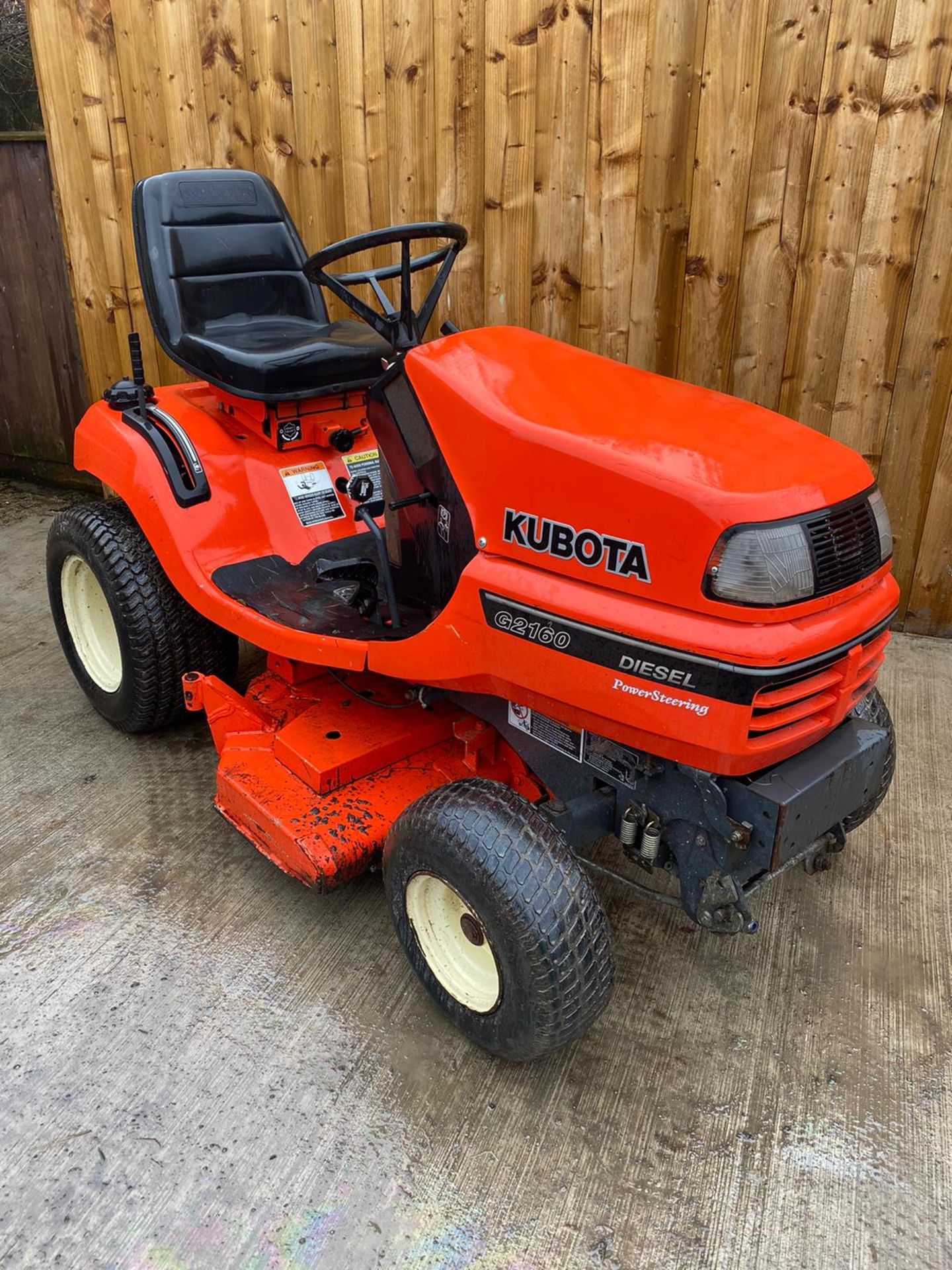 2009 KUBOTA G2160 DIESEL RIDE ON MOWER, IN EXCELLENT CONDITION, 1 OWNER FROM NEW *PLUS VAT* - Image 8 of 8