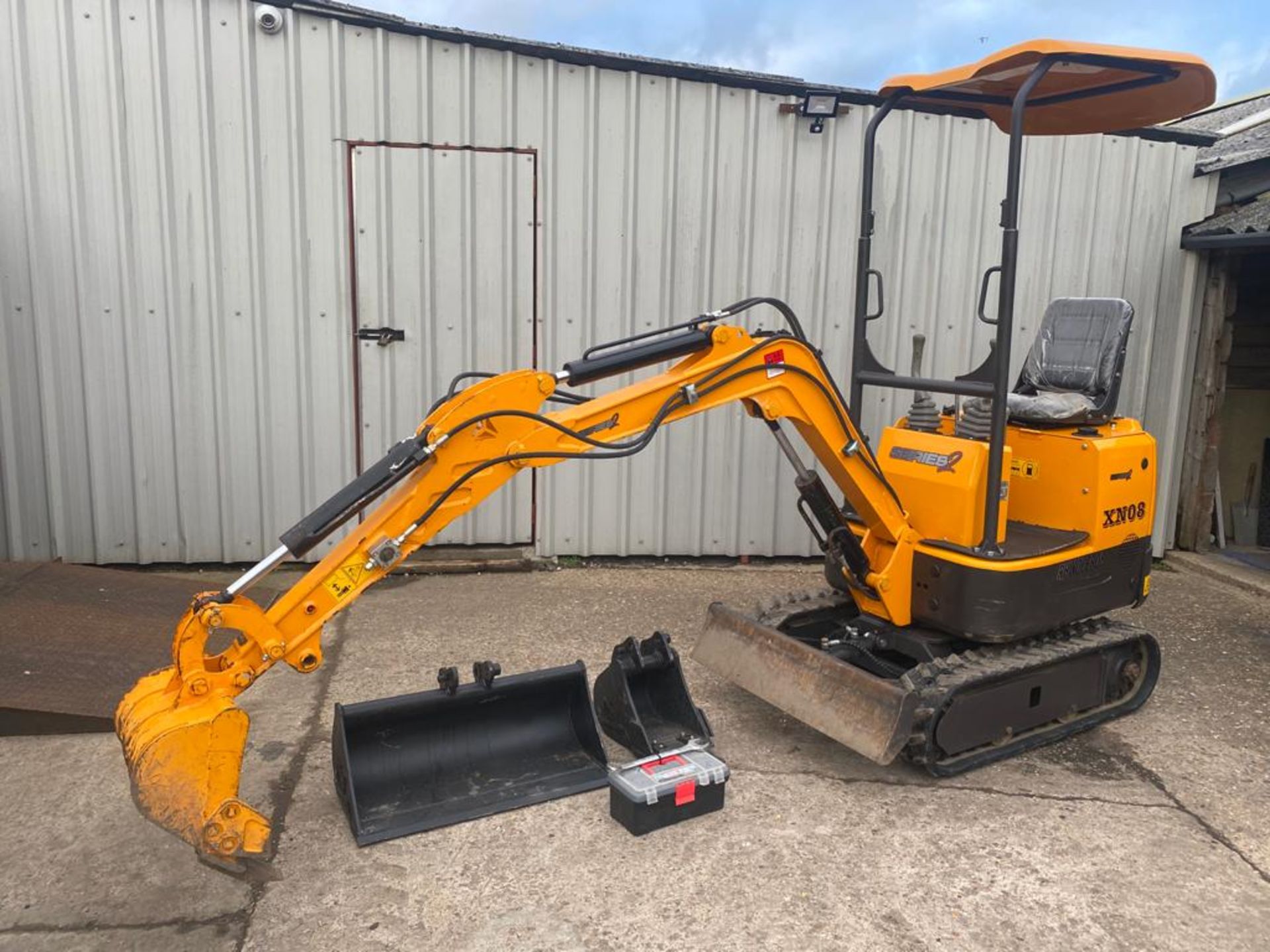 Rhinoceros XN08 Excavator only 66 hours date of manufacture April 2020, c/w 3 buckets and tool kit