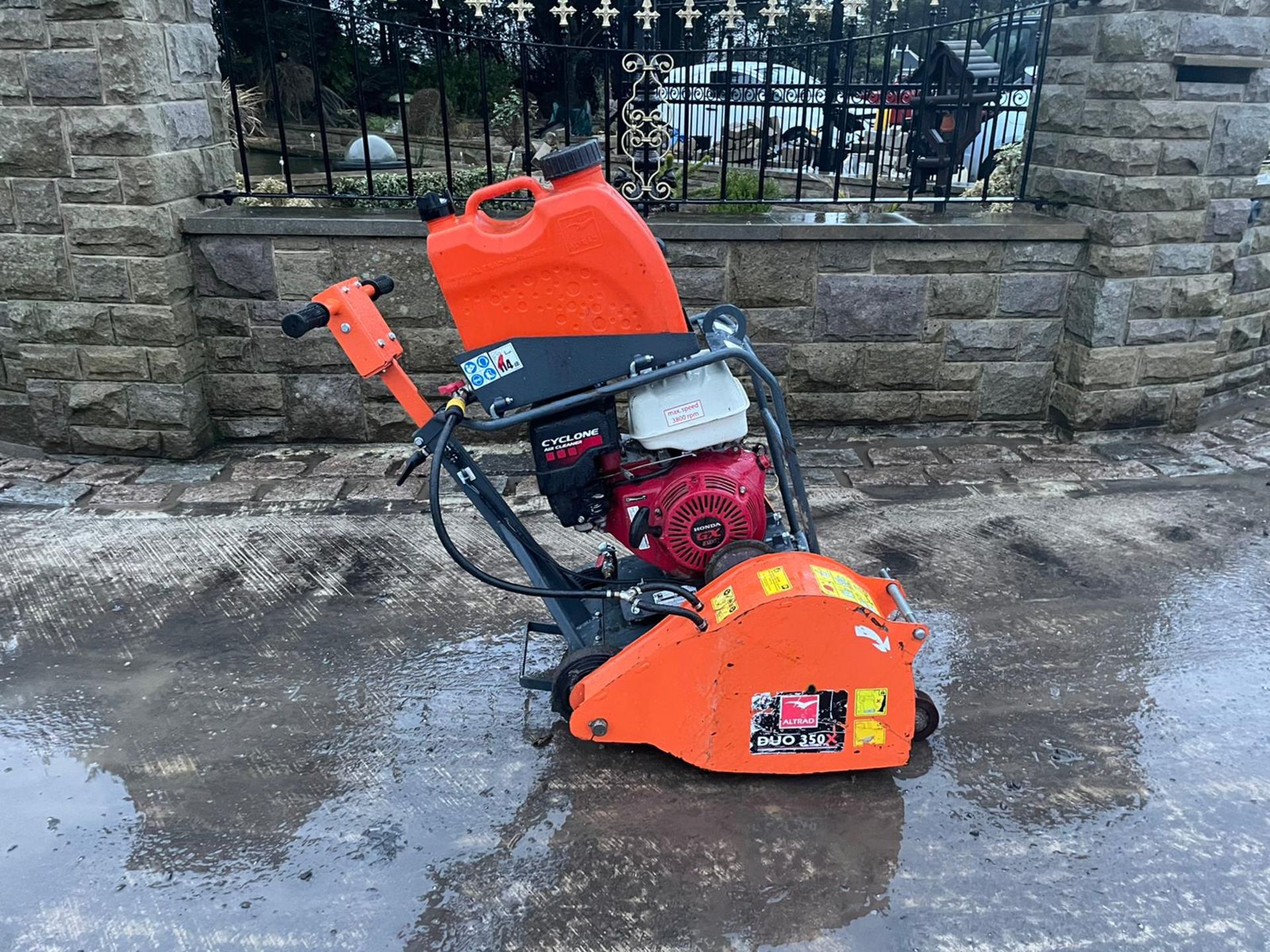 2020 Belle 350X Duo Floor Saw Runs And Works Honda GX390 Engine Done Little Work *NO VAT* - Image 9 of 9