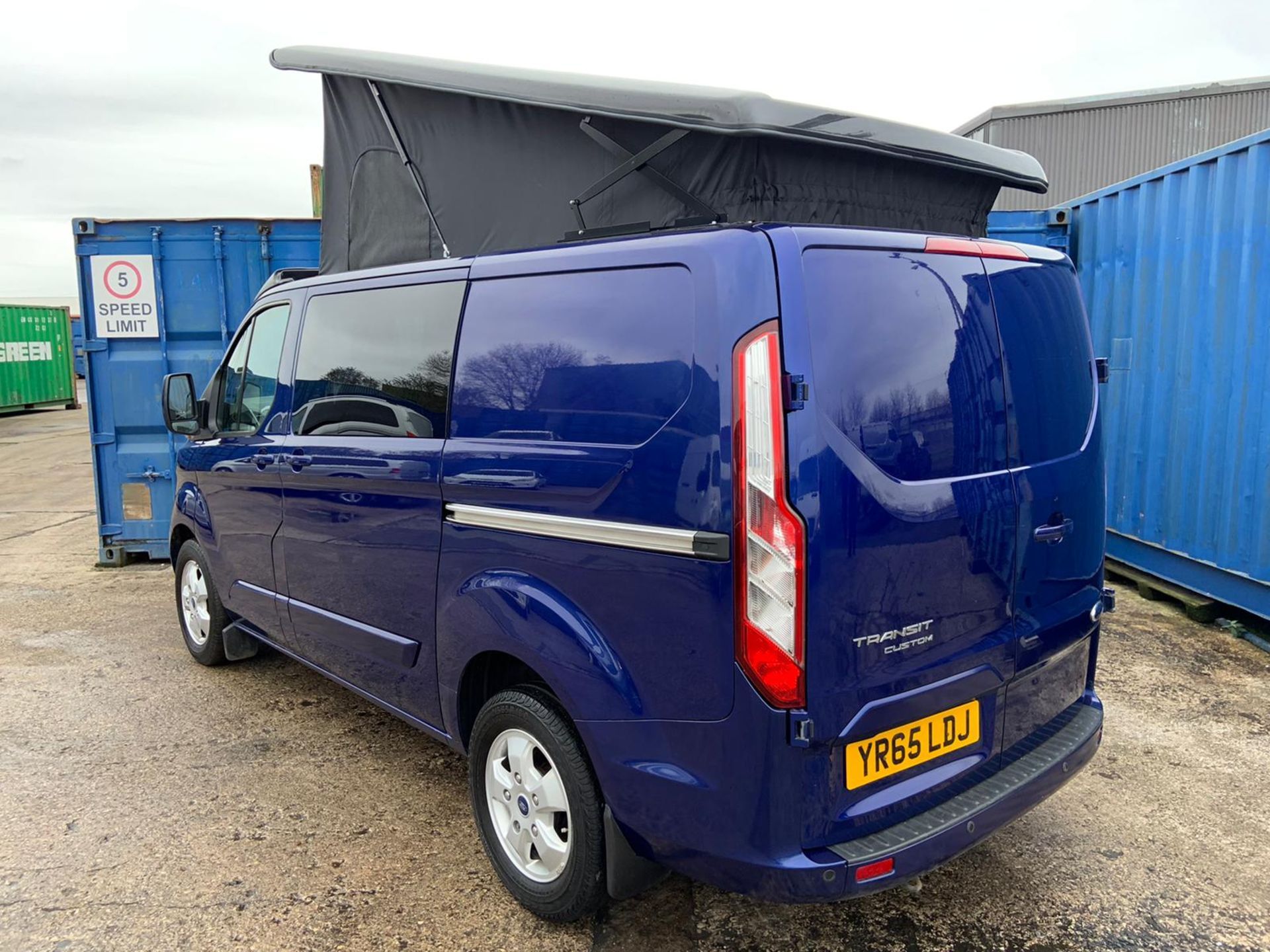 2015/65 REG FORD TRANSIT CUSTOM 290 LTD ECO-TECH 2.2 DIESEL PANEL VAN, SHOWING 1 FORMER KEEPER - Image 5 of 16