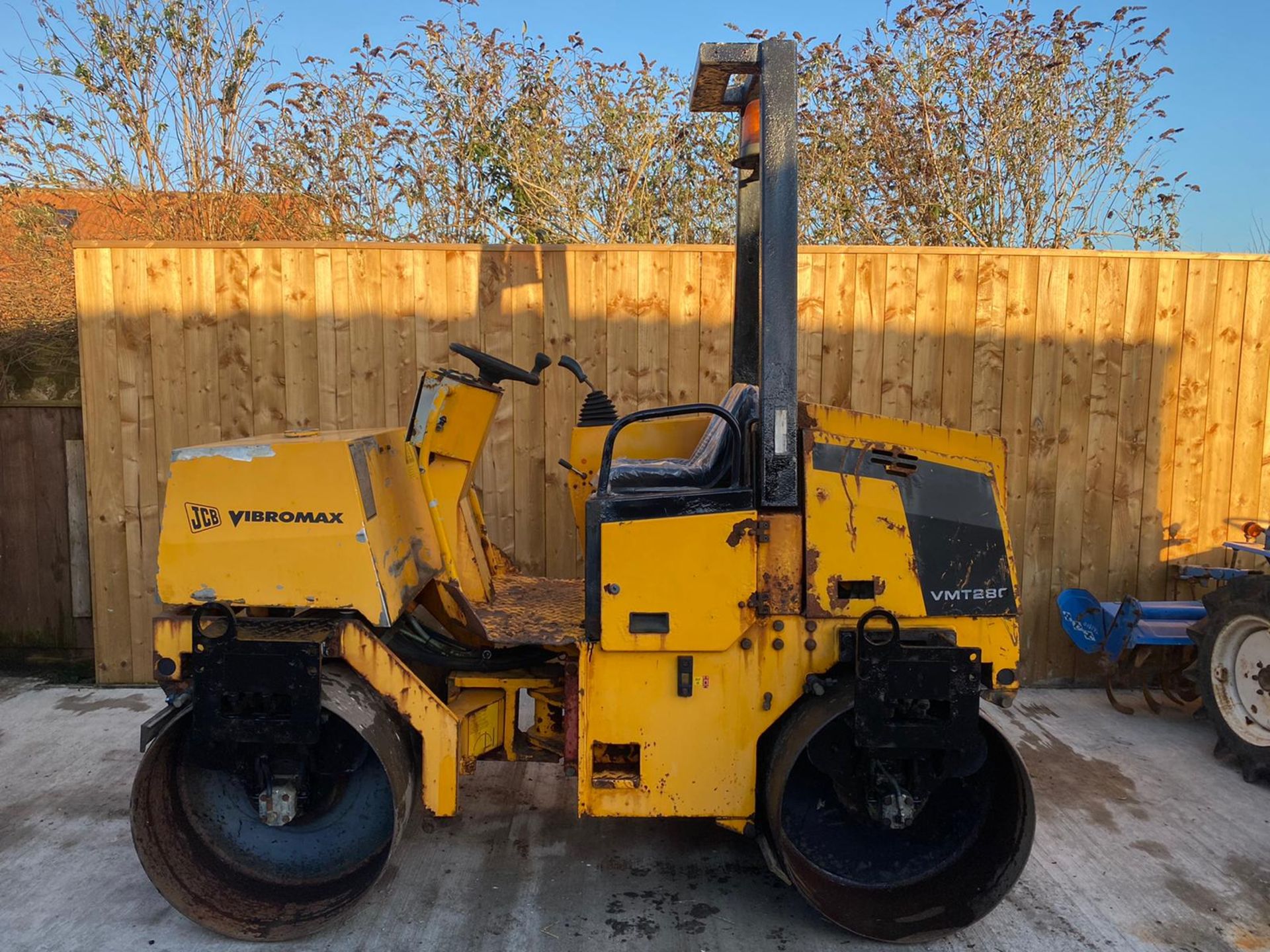 JCB VMT280 VIBROMAX DOUBLE DRUM ROLLER, IN WORKING ORDER, KUBOTA DIESEL ENGINE *PLUS VAT*